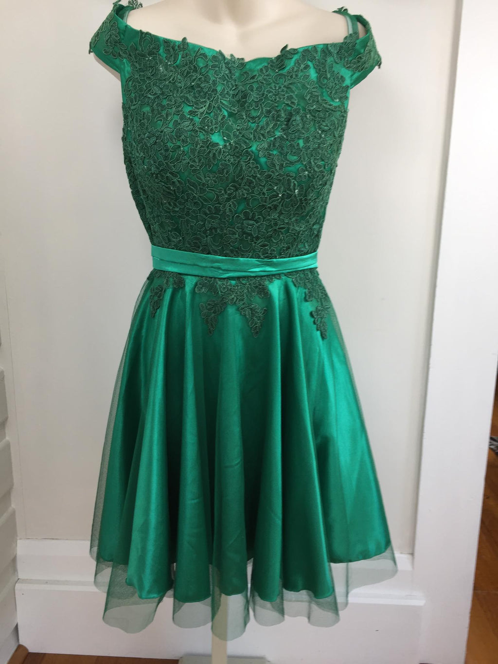 Miss Anne Green Lace Mini Dress Size 16