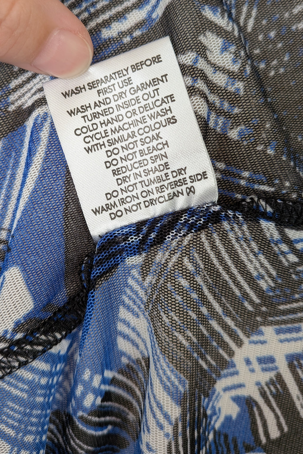 Suzanne Grae Blue Black Abstract Mesh Blouse Size XL BNWT RRP $39.95
