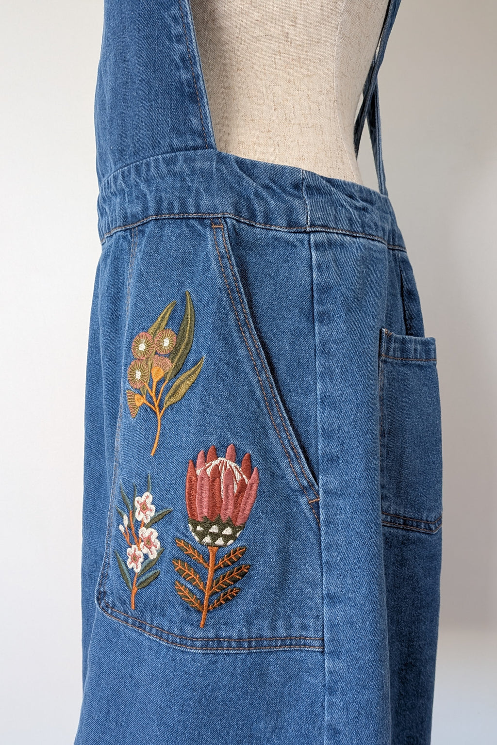 Princess Highway Tessa Native Embroidered Pinafore Dress Size 14