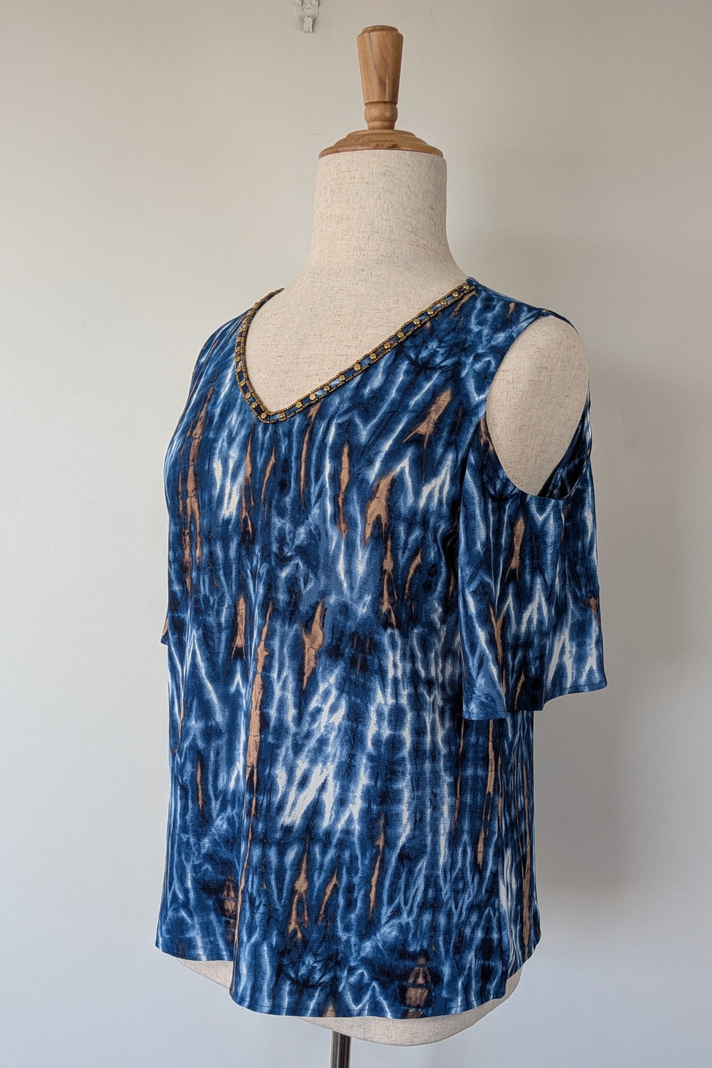 Crossroads Blue Abstract Cold Shoulder Blouse Size 16 BNWT RRP $59.99