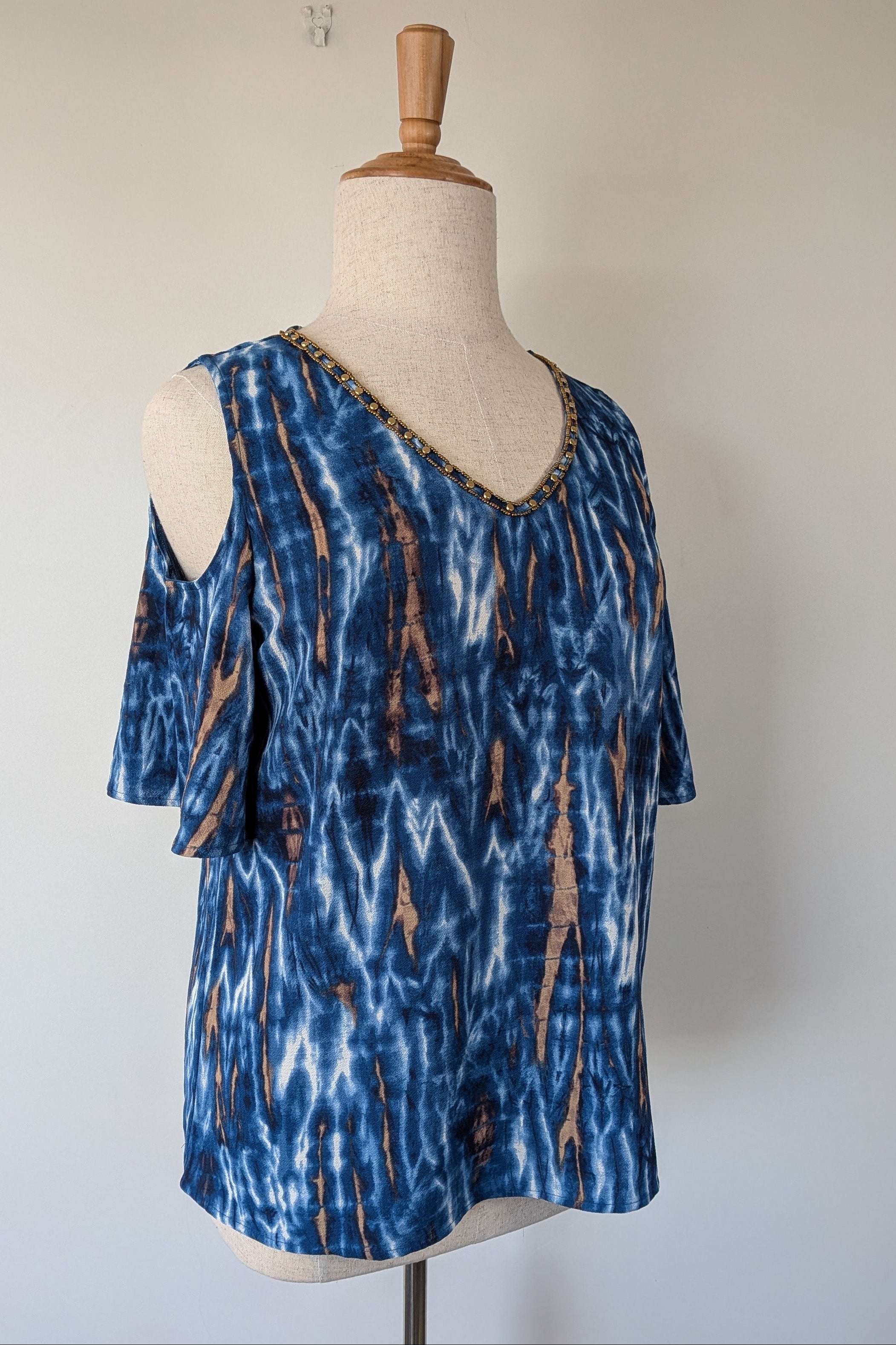 Crossroads Blue Abstract Cold Shoulder Blouse Size 16 BNWT RRP $59.99