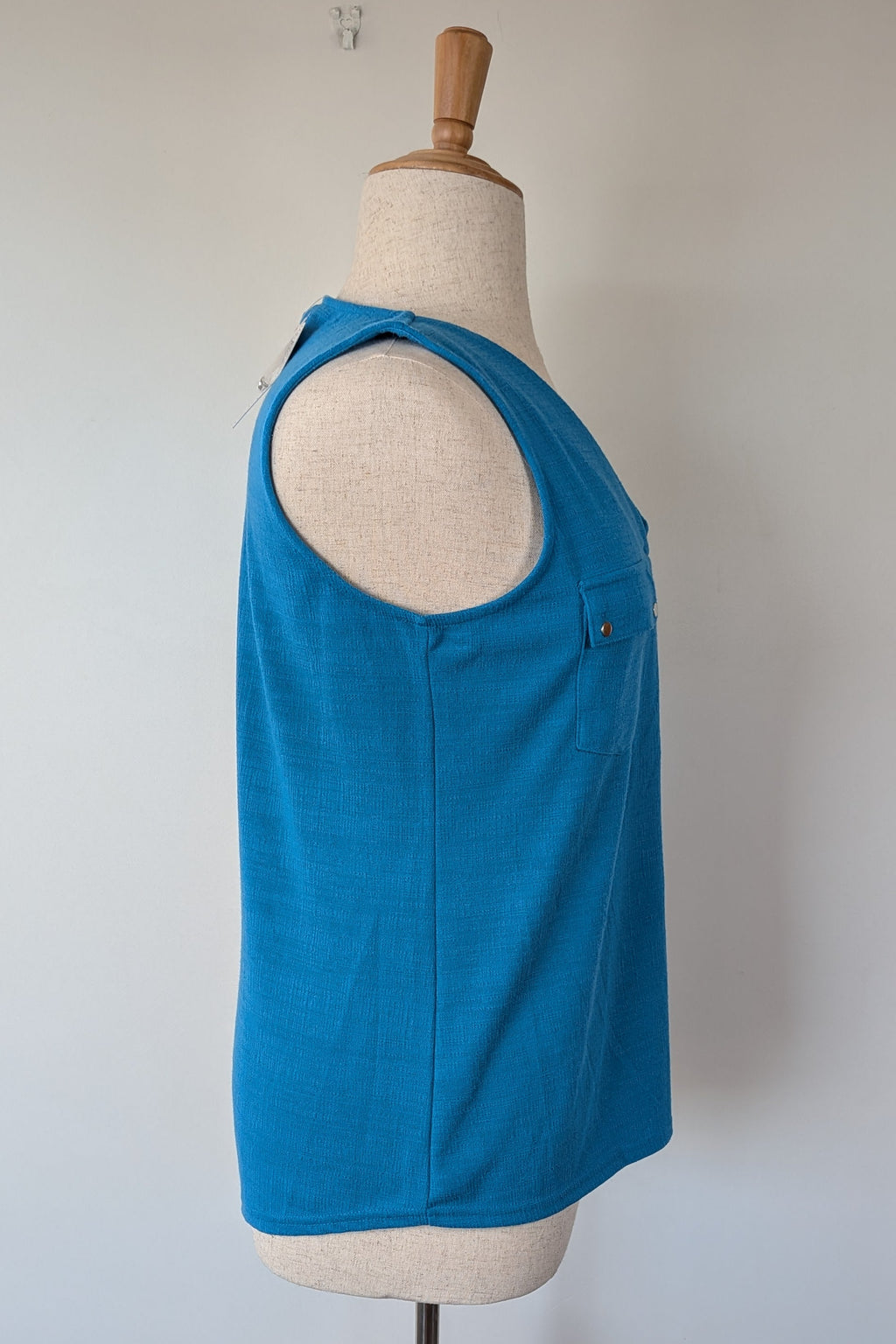 Crossroads Blue Texture Knit Tank Size L BNWT RRP $49.99