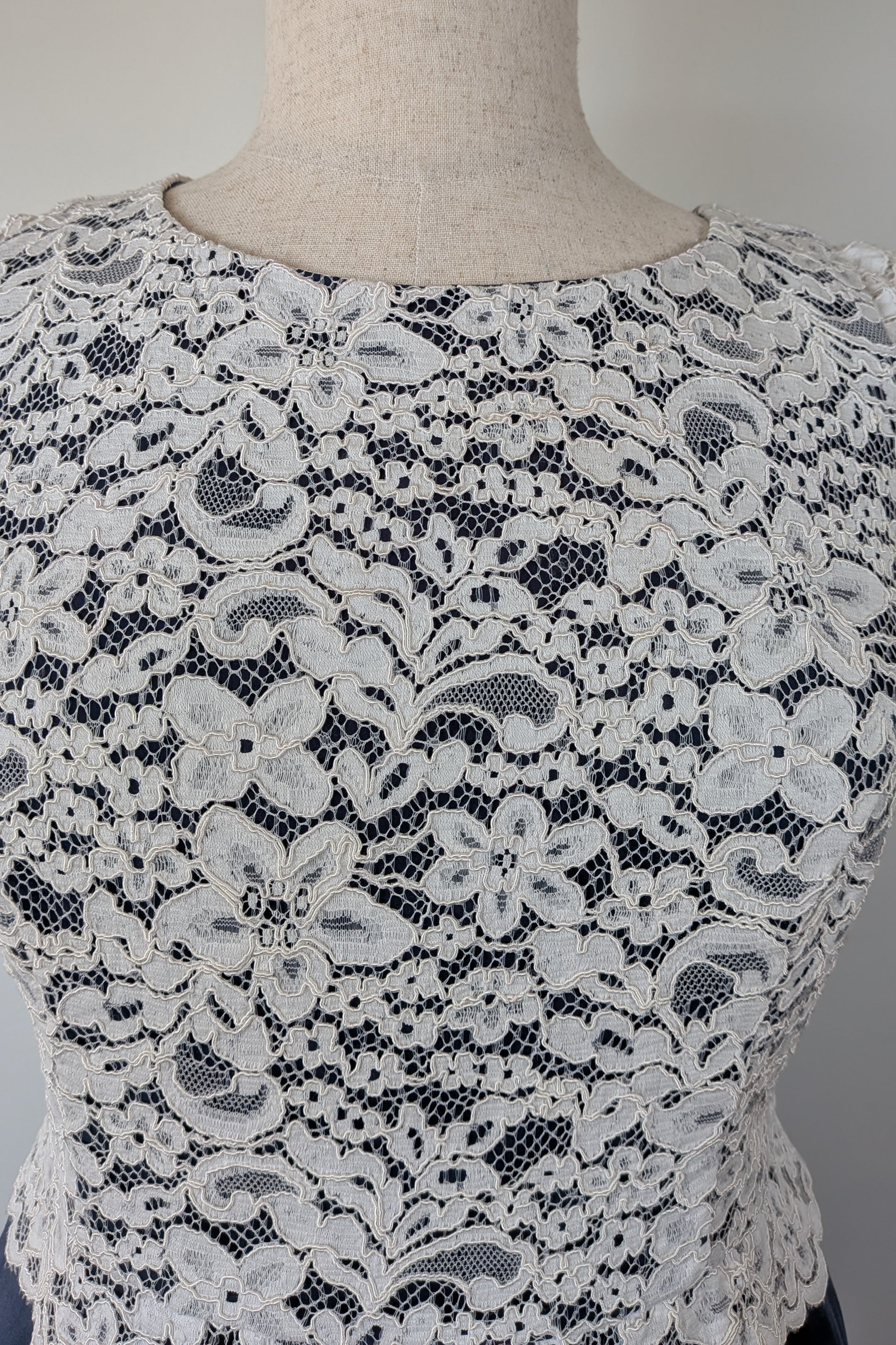 Review Sherrie Dress Size 16