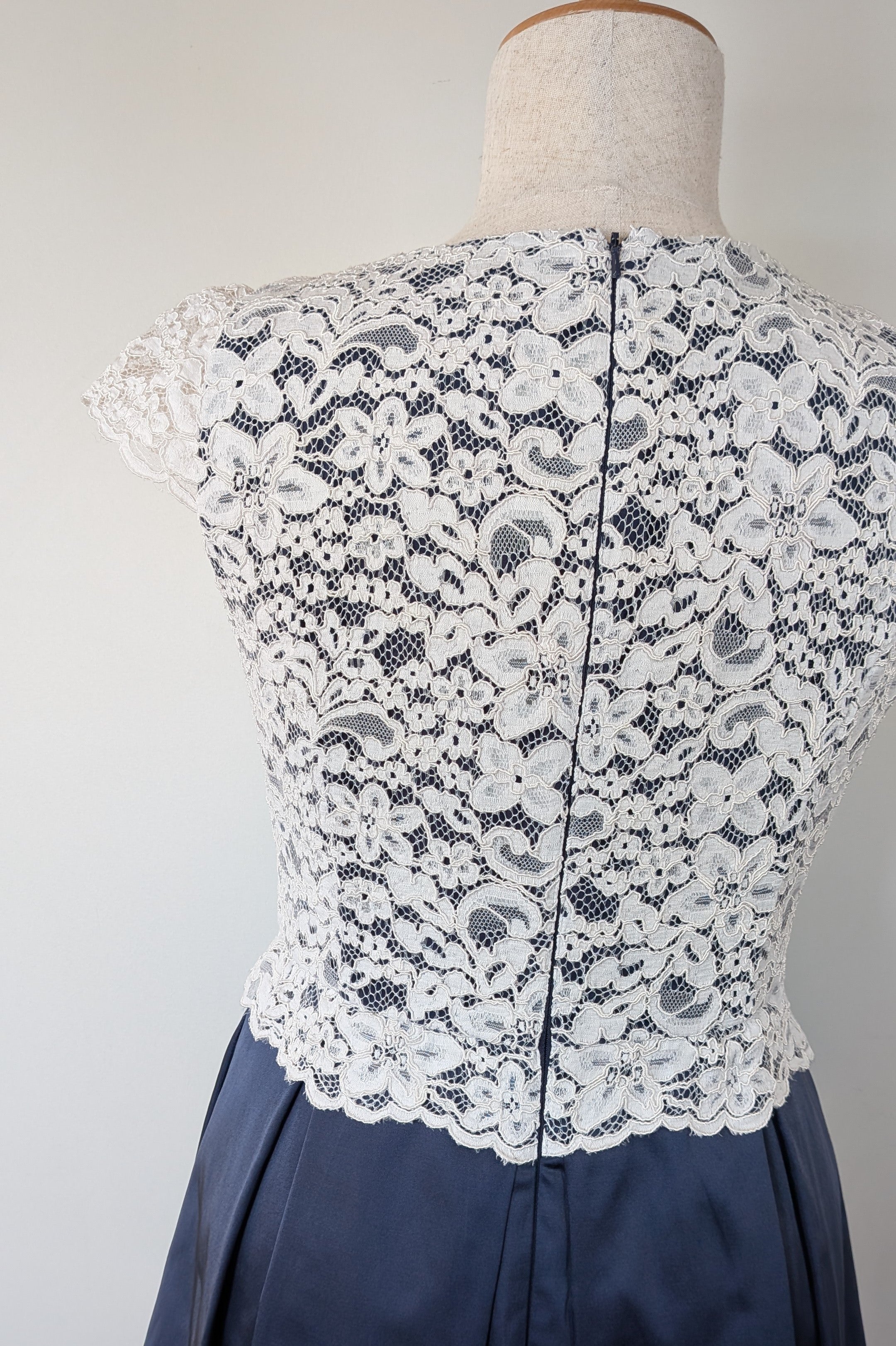Review Sherrie Dress Size 16