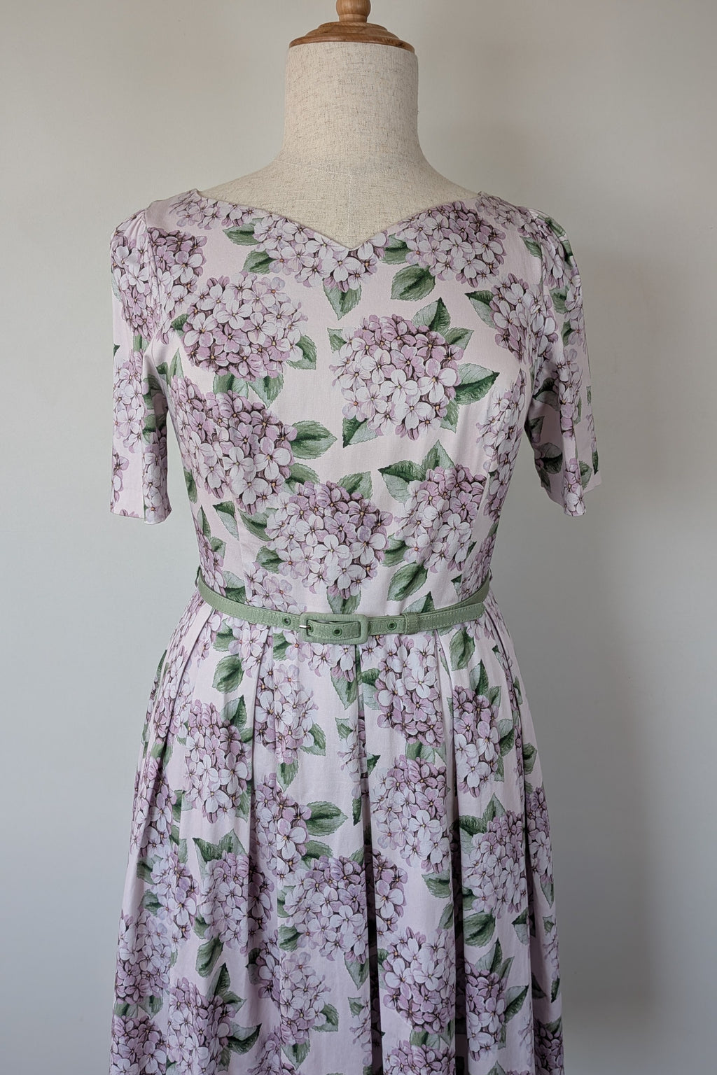Review Picking Hydrangeas Prom Dress Size 16
