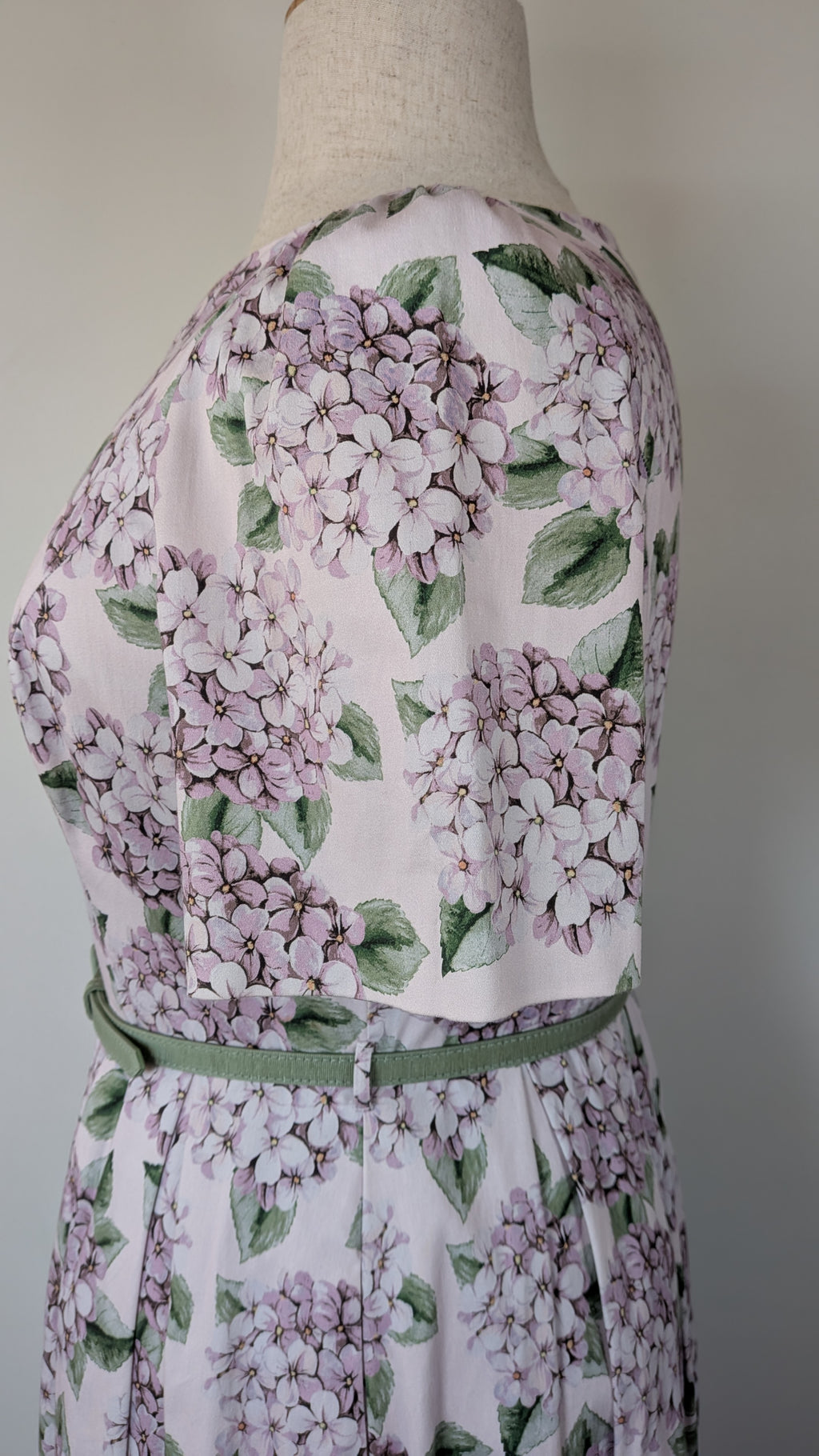 Review Picking Hydrangeas Prom Dress Size 16