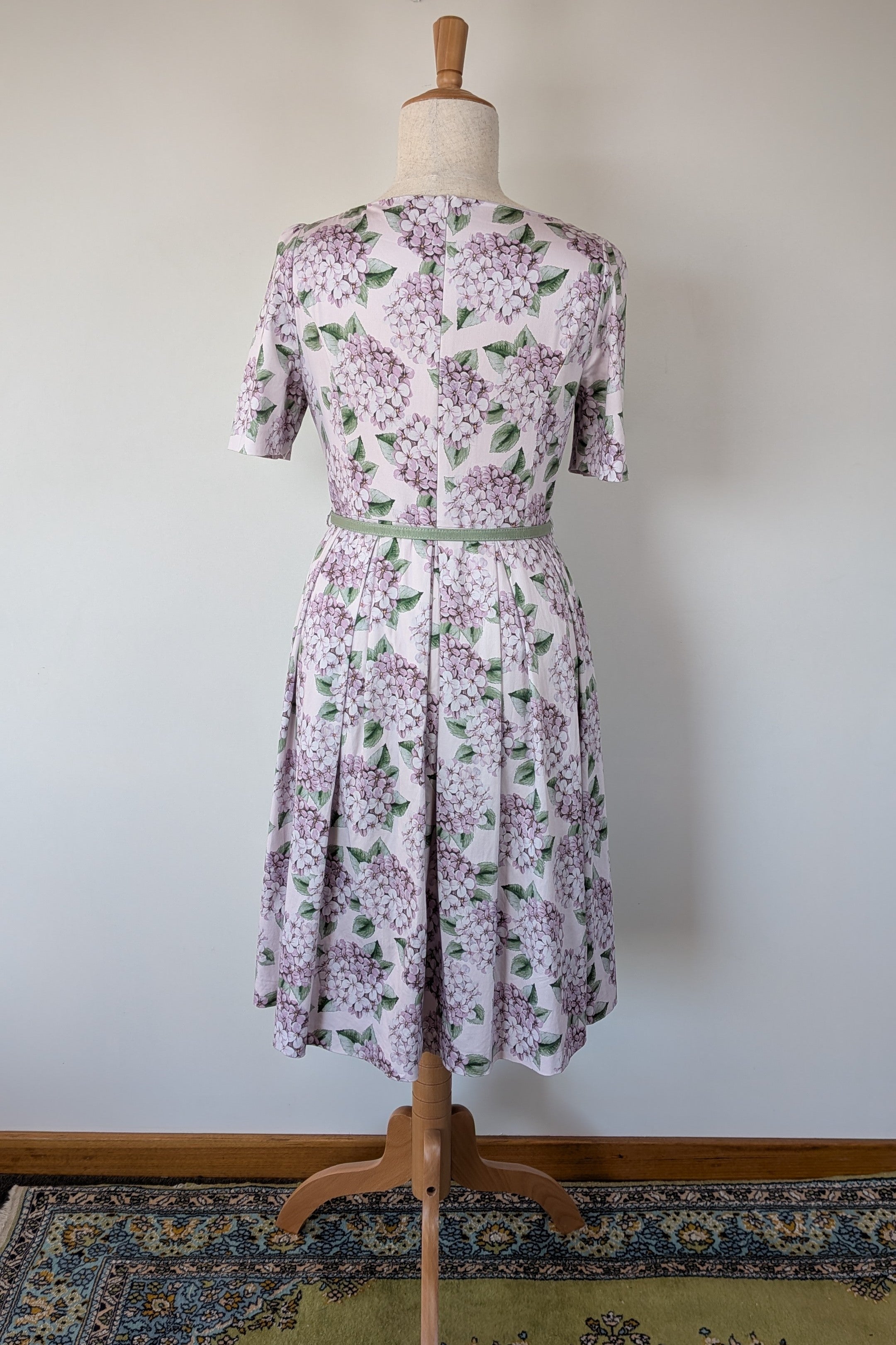 Review Picking Hydrangeas Prom Dress Size 16