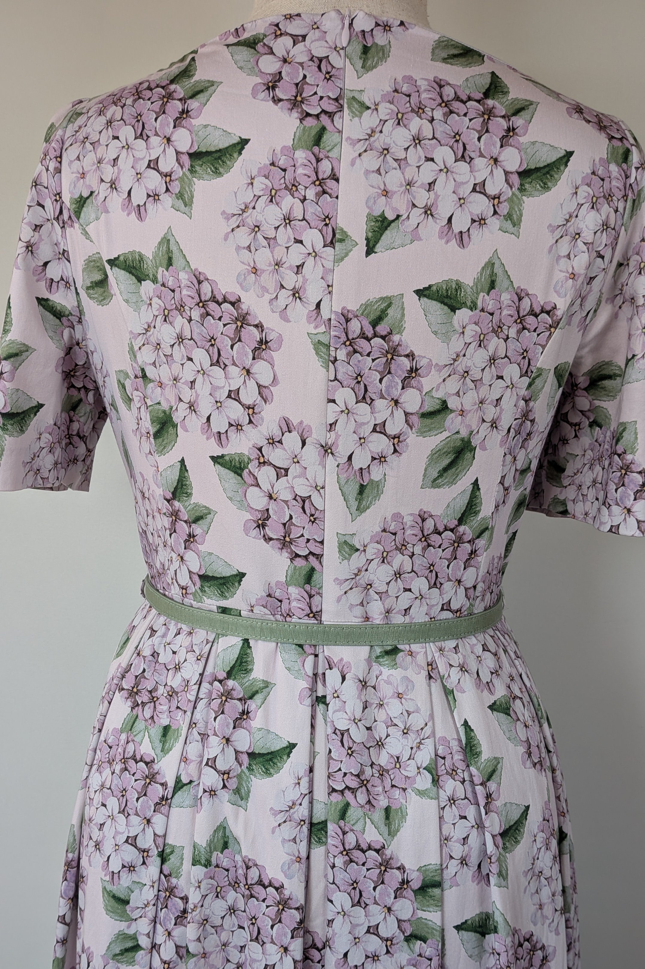 Review Picking Hydrangeas Prom Dress Size 16