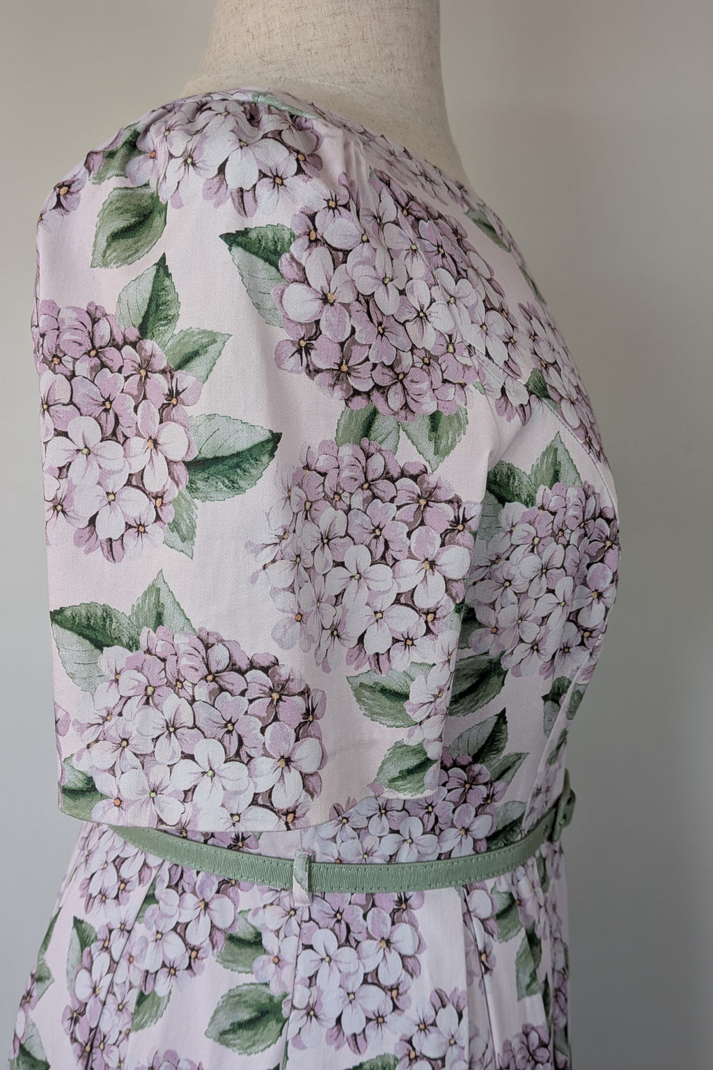 Review Picking Hydrangeas Prom Dress Size 16