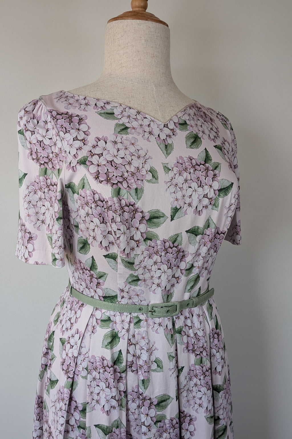Review Picking Hydrangeas Prom Dress Size 16