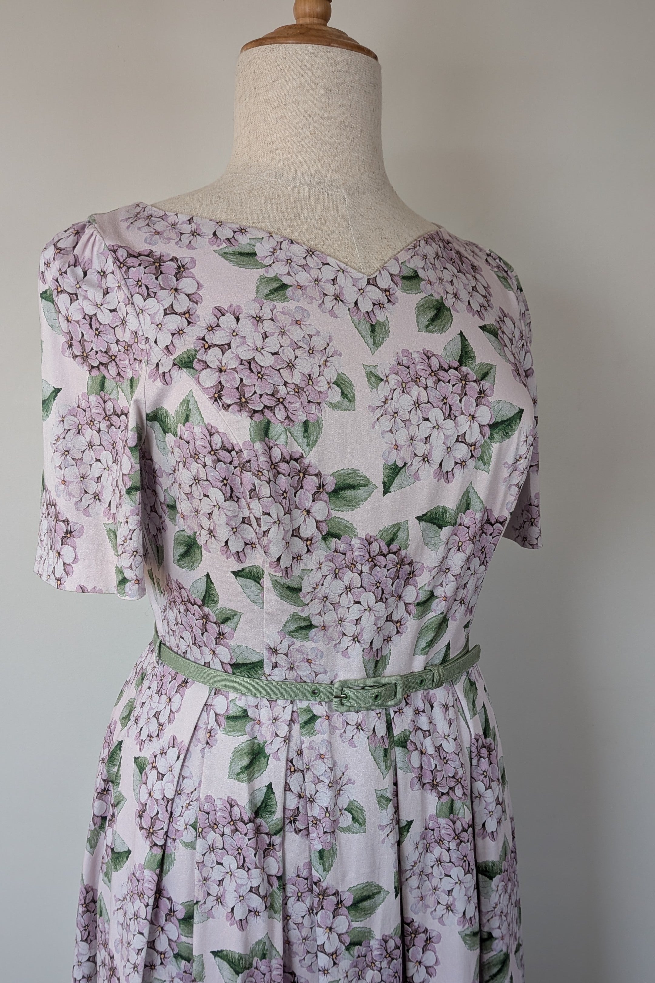 Review Picking Hydrangeas Prom Dress Size 16