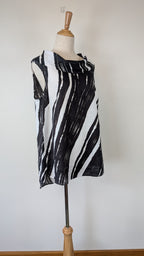 See Saw Black White Abstract Print 100% Linen Cowl Neck Top Size 12
