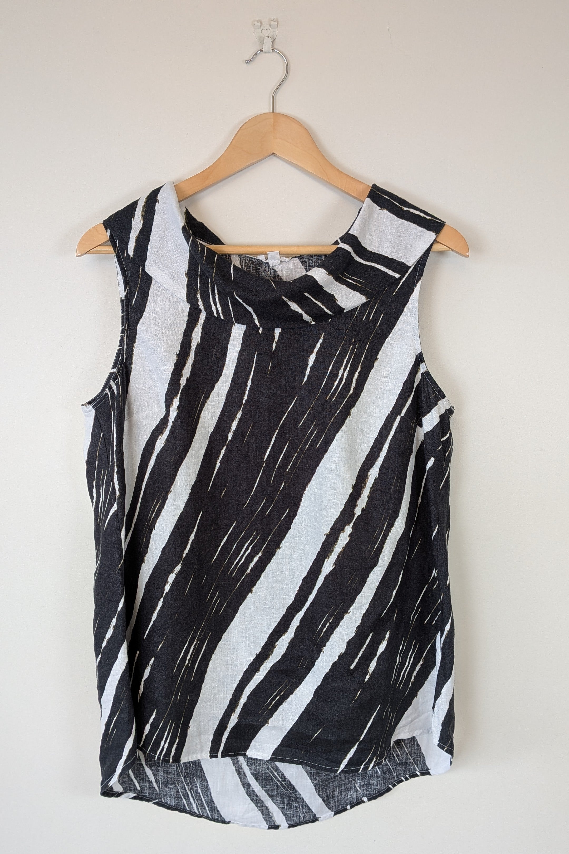 See Saw Black White Abstract Print 100% Linen Cowl Neck Top Size 12
