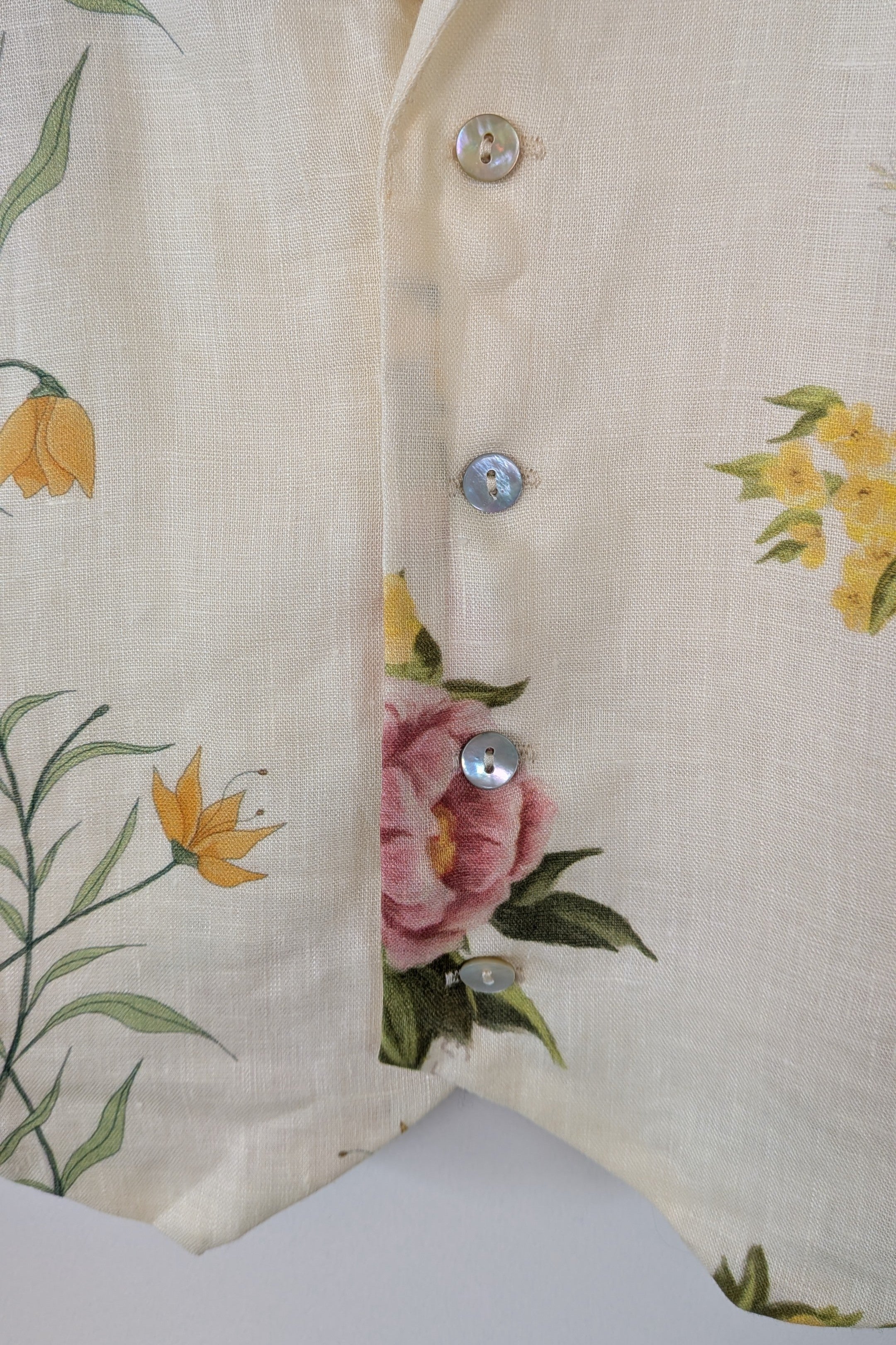 VRG GRL 100% Linen Floral Vest Size 8 Brand New With Tags
