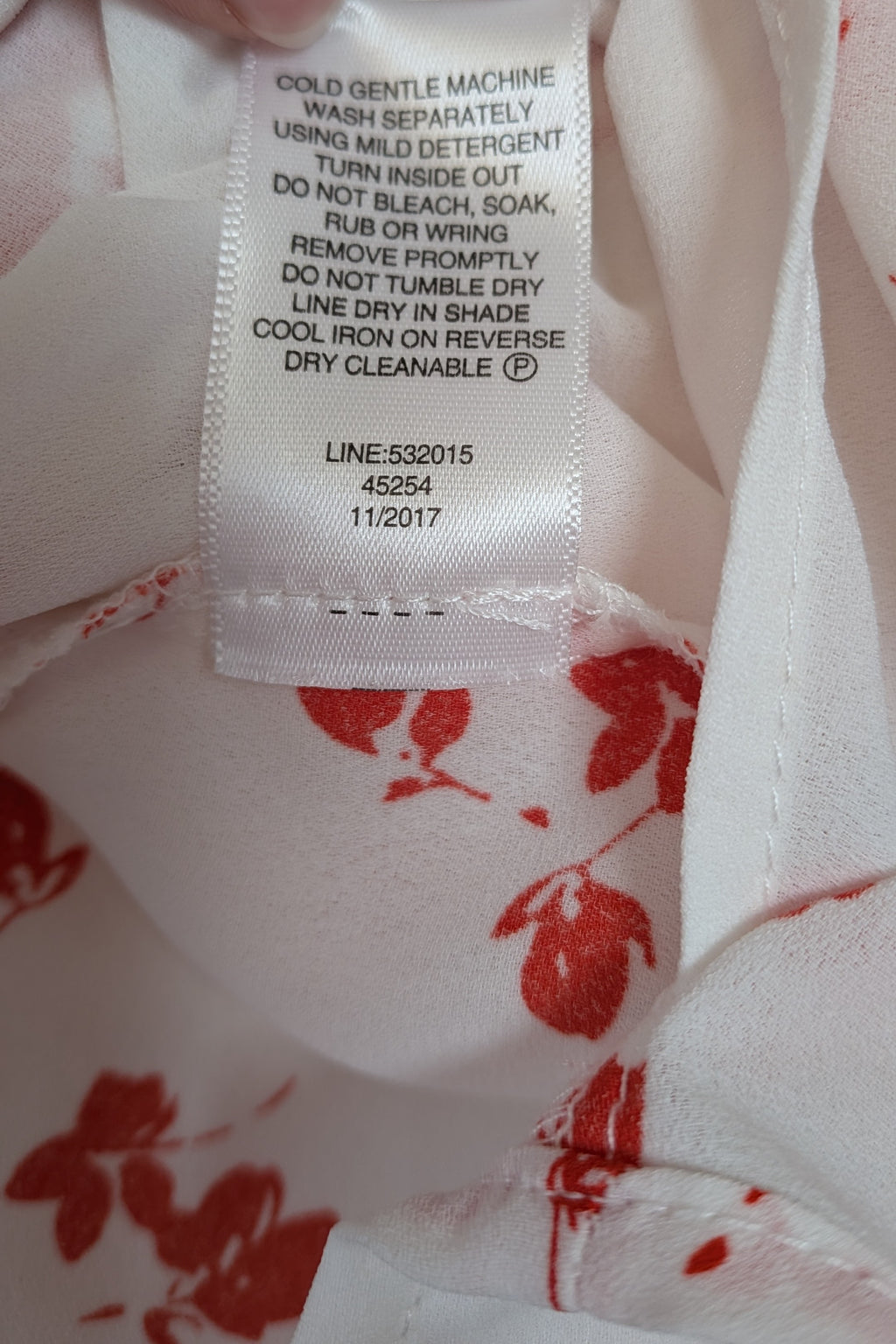 Jacqui E White Red Floral Flutter Sleeve Top Size 18 BNWT RRP $79.95