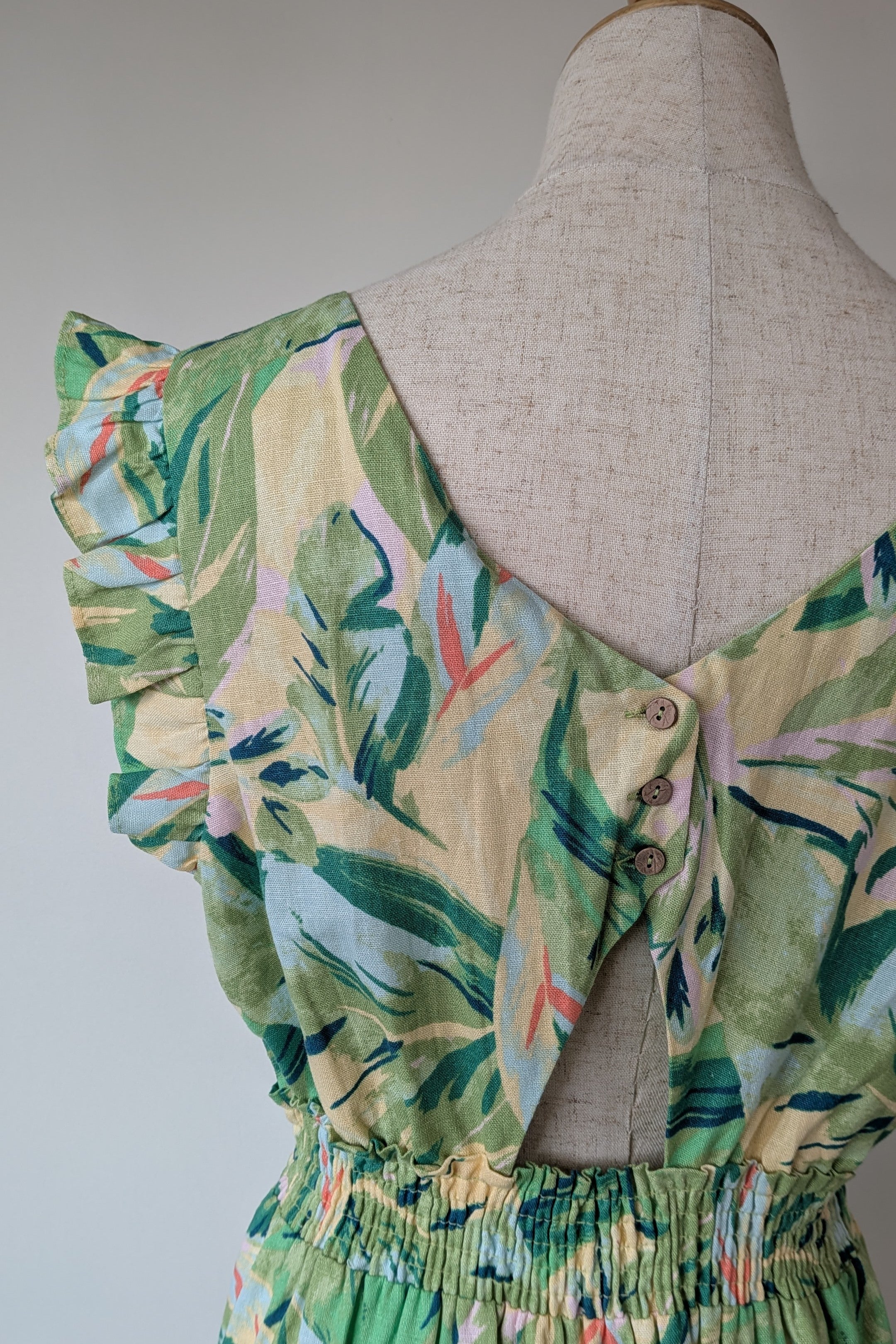 Y.A.S. Palmas Midi Dress Green Tropical Print Size M BNWT RRP $169.95
