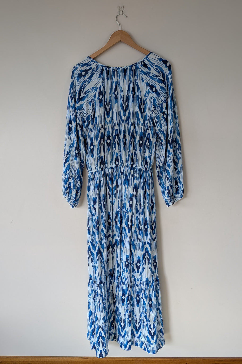 David Jones Long Sleeve Volume Waisted Maxi Dress in Blue Dye Ikat Print Size 12