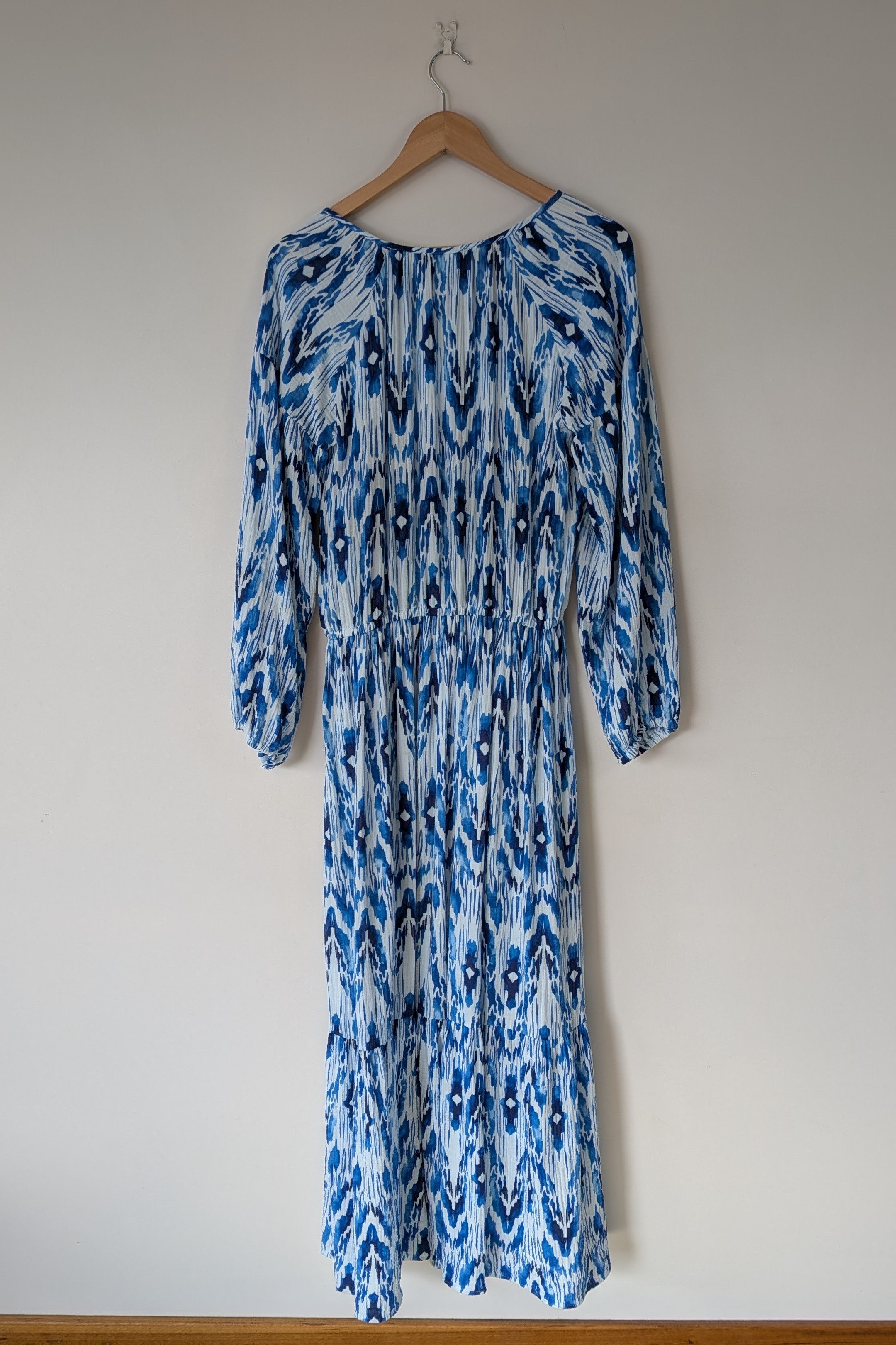 David Jones Long Sleeve Volume Waisted Maxi Dress in Blue Dye Ikat Print Size 12