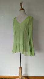 Country Road Soft Tiered Blouse in Dreamy Green Size 10