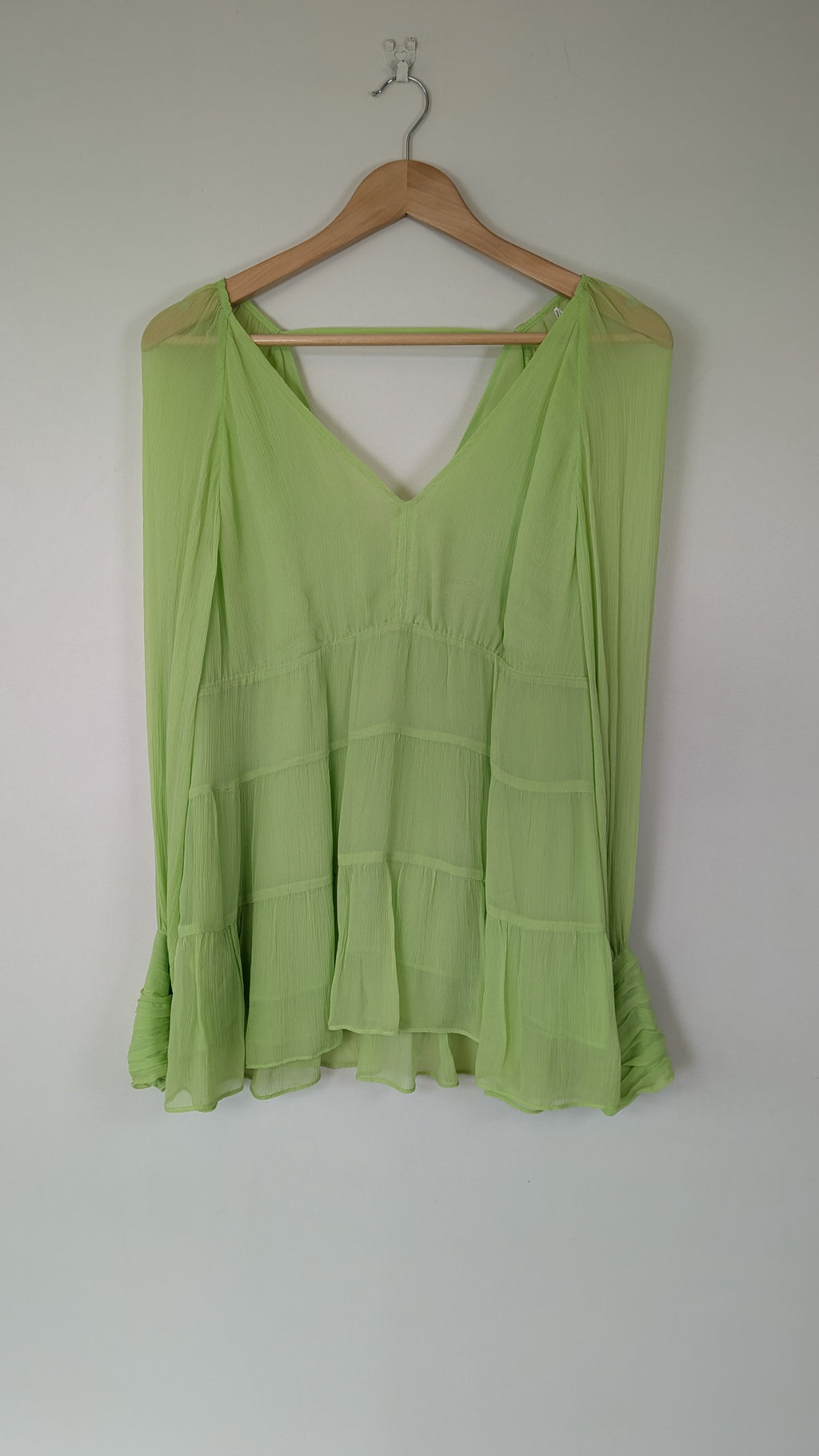 Country Road Soft Tiered Blouse in Dreamy Green Size 10