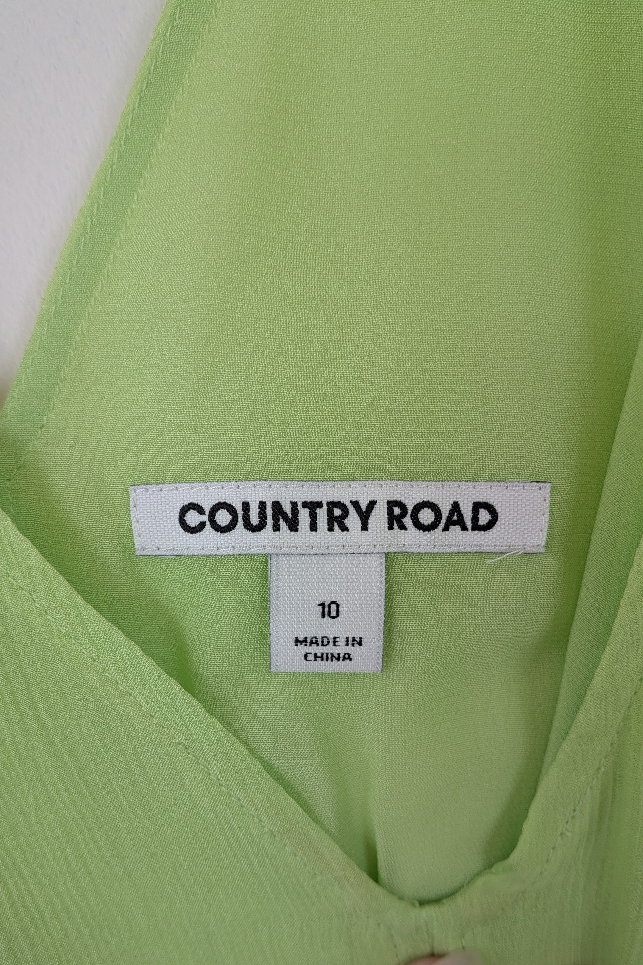 Country Road Soft Tiered Blouse in Dreamy Green Size 10