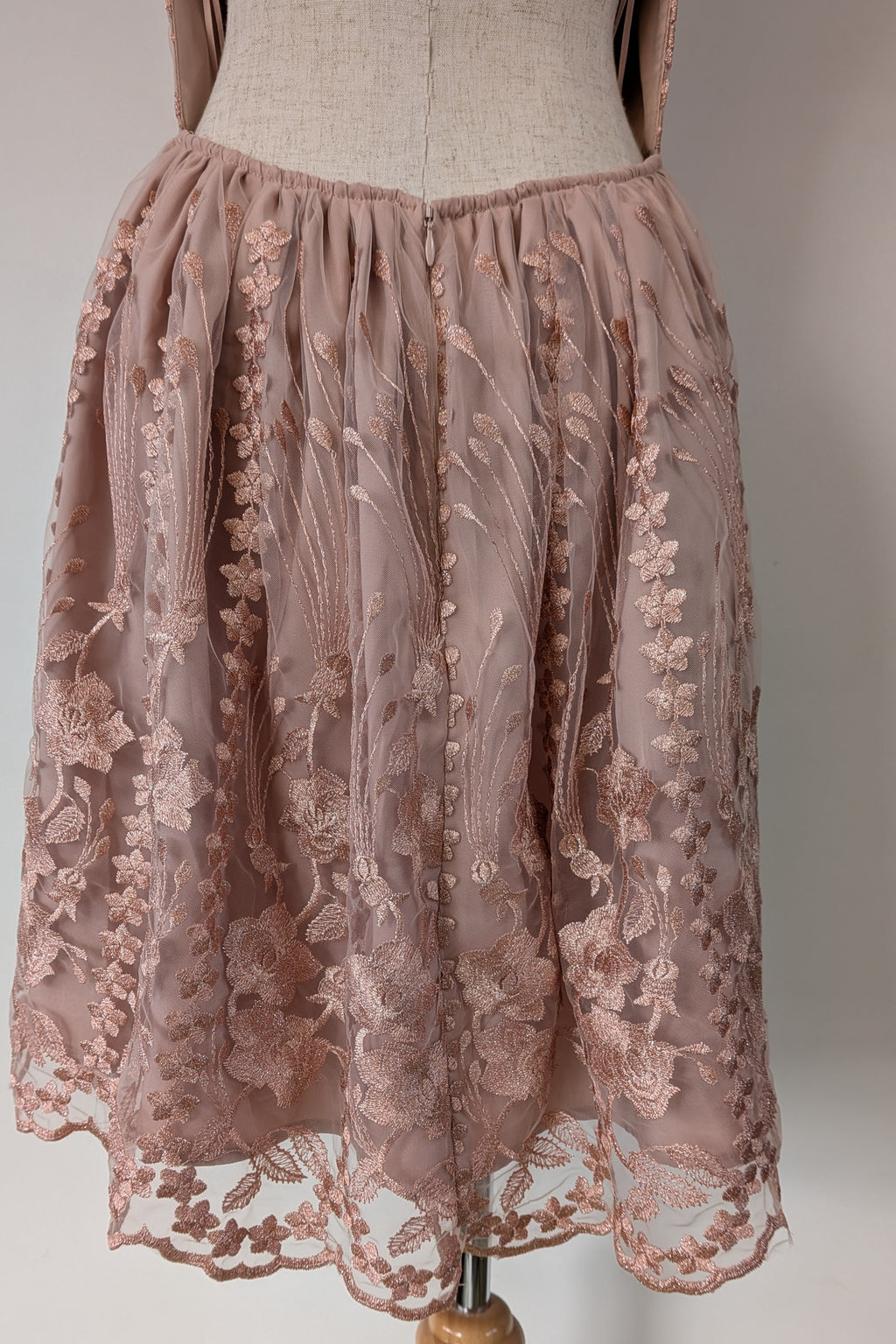 Two Sisters The Label Pink Floral Lace Dress Size 12 BNWT RRP $149.99