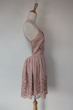 Two Sisters The Label Pink Floral Lace Dress Size 12 BNWT RRP $149.99