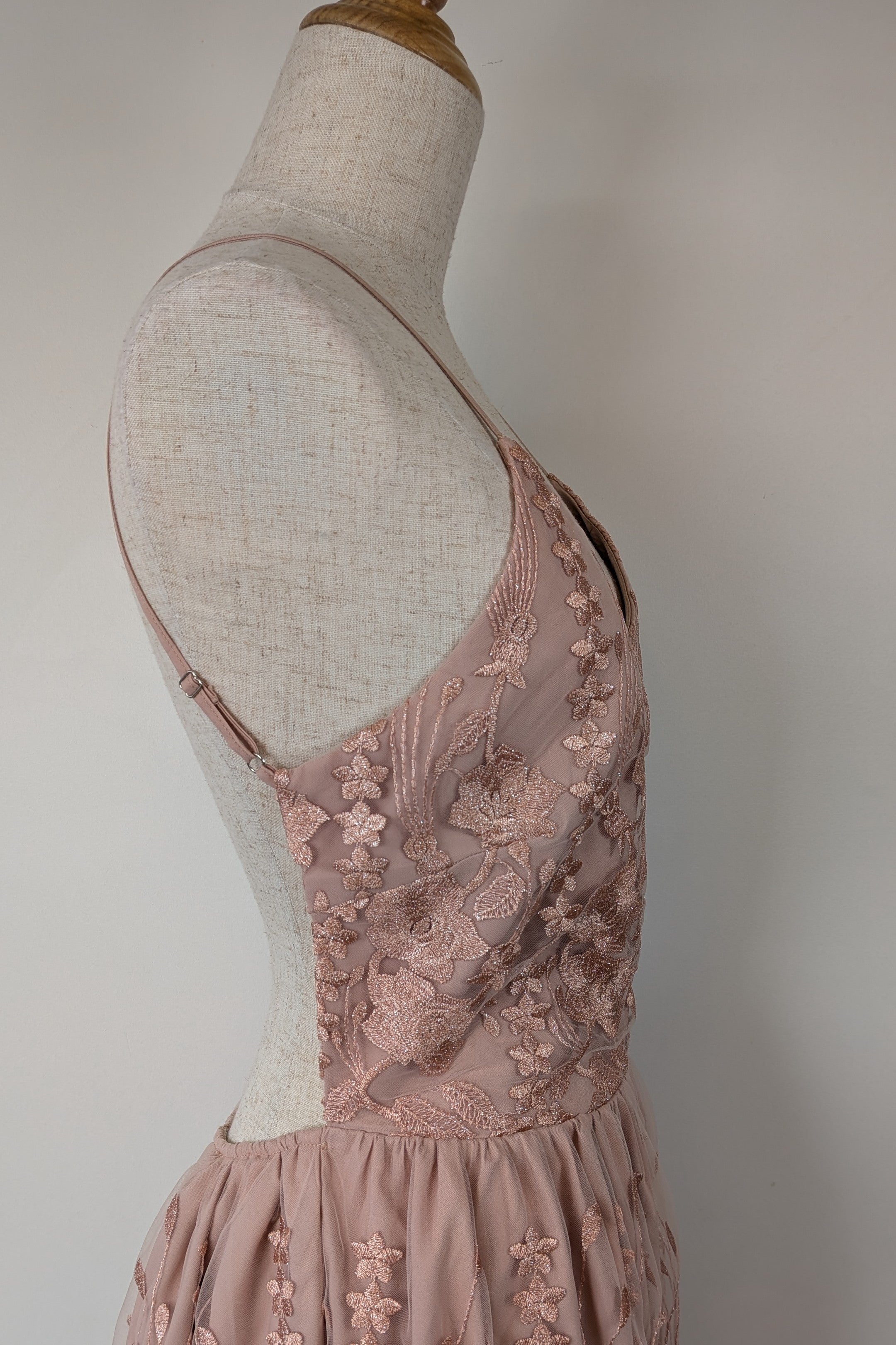 Two Sisters The Label Pink Floral Lace Dress Size 12 BNWT RRP $149.99