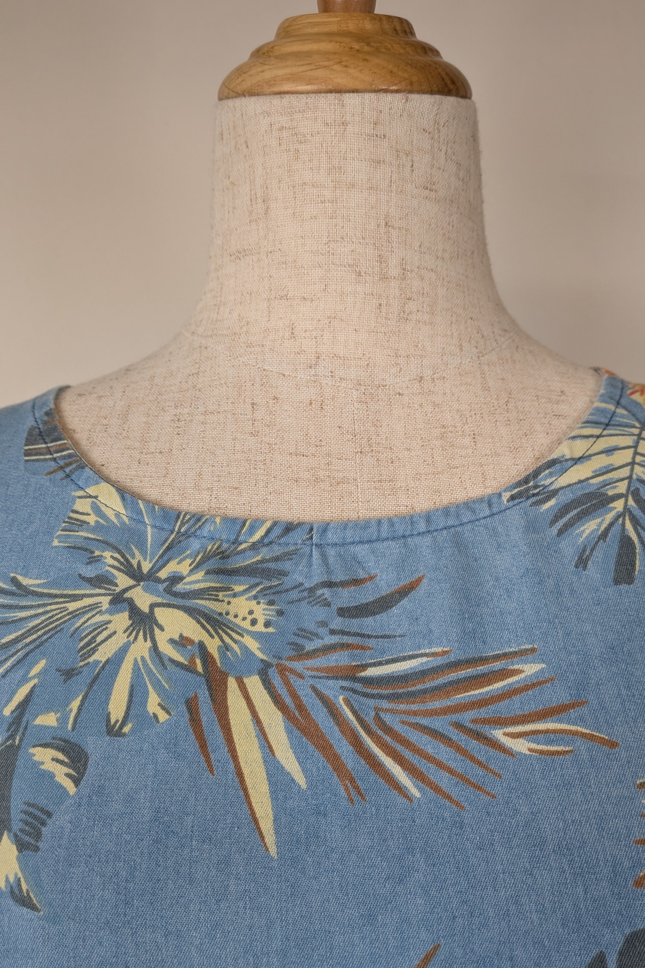 Willow Tree Blue Tropical Print Cotton Shirt Size 10