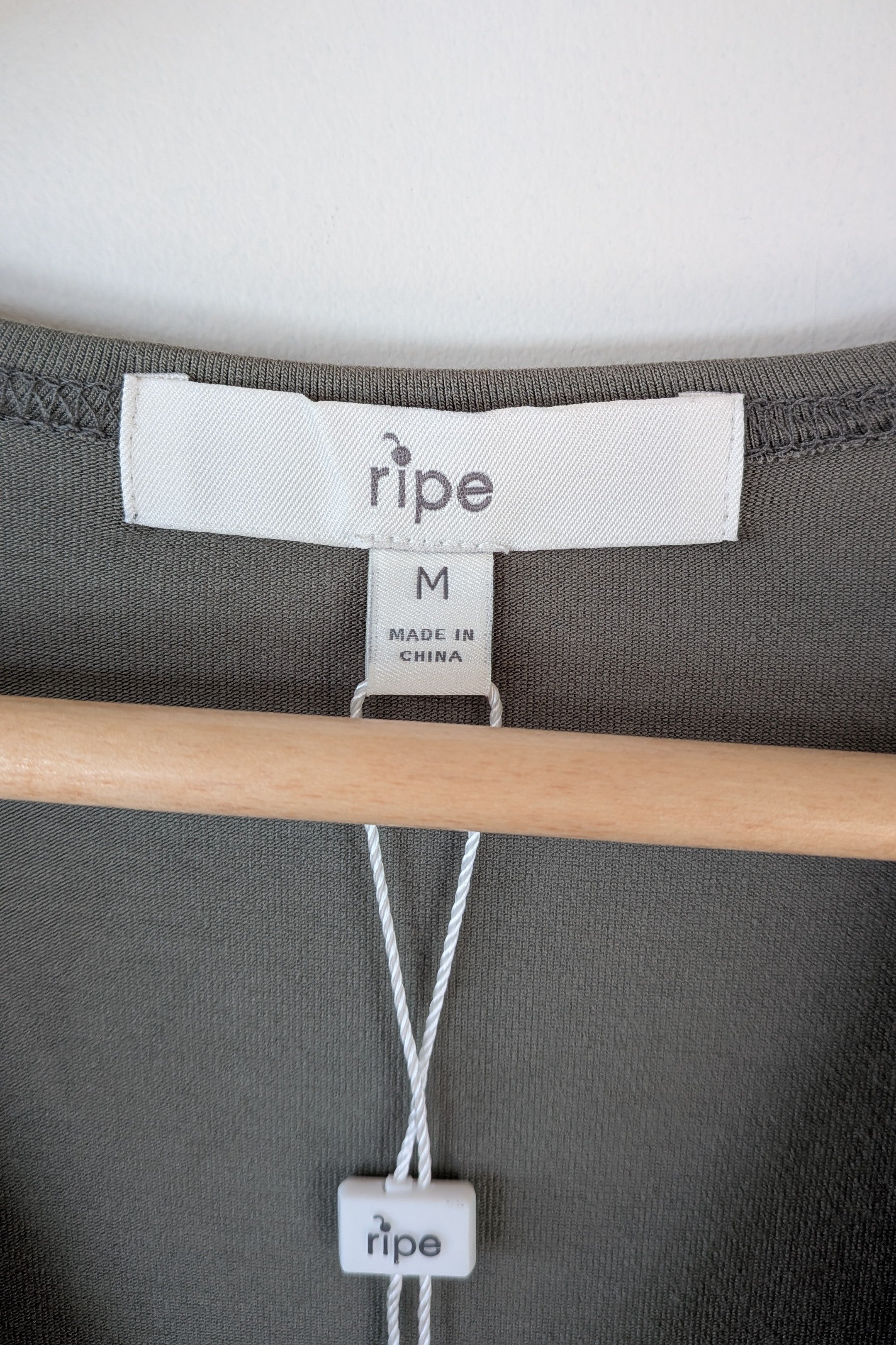 Ripe Maternity Embrace Tee in Moss Size M Brand New With Tags RRP $69.95