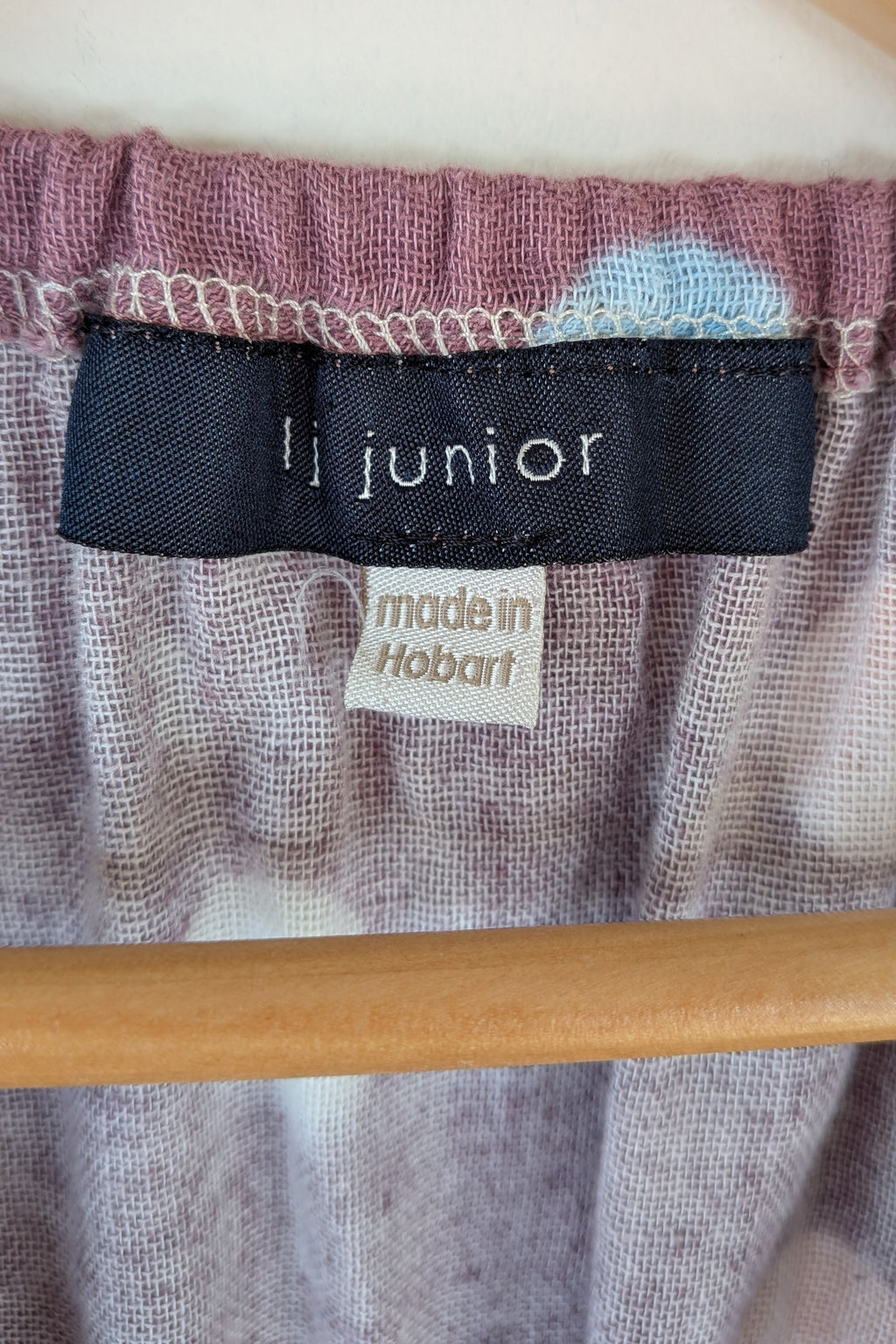 lj junior Plum Polka Dot Puff Sleeve Cotton Top Size 10 (Made in Tasmania)