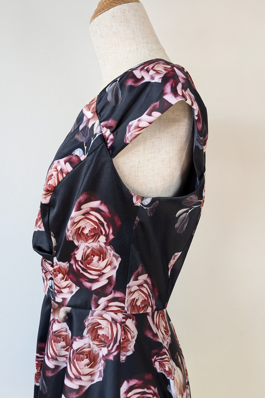 Review Midnight Dahlia Dress in Navy Size 10