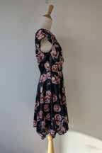 Review Midnight Dahlia Dress in Navy Size 10