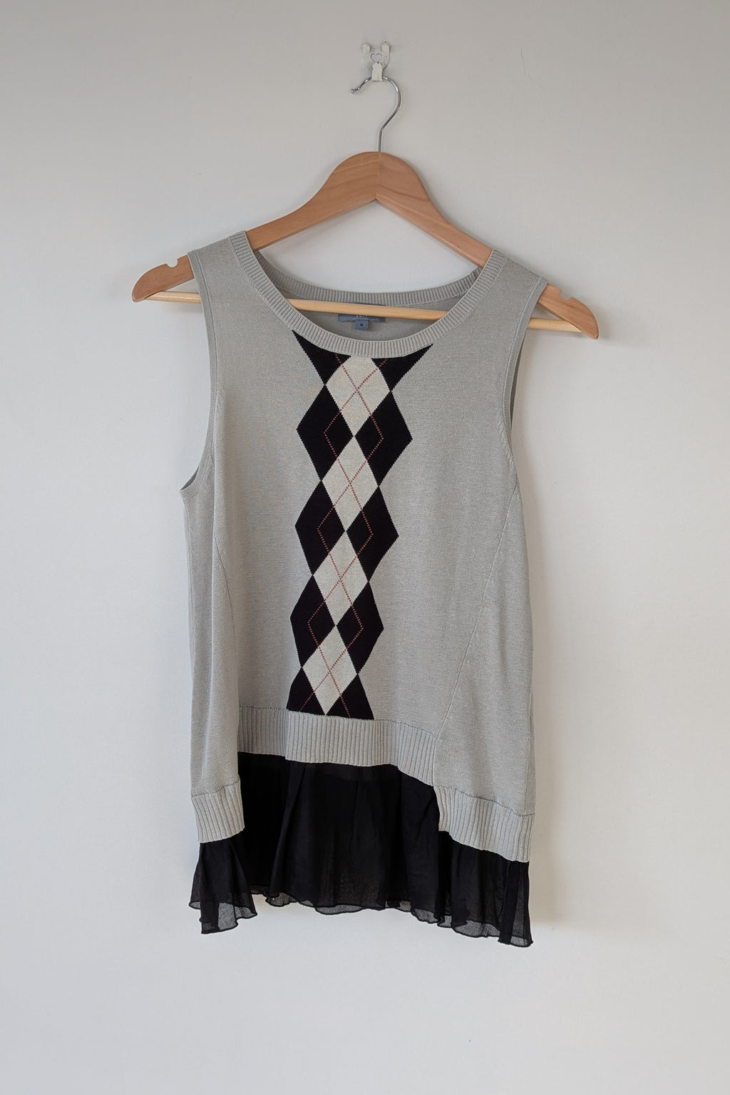Cue Argyle Knit Sleeveless Top with Ruffle Peplum Hem Size M