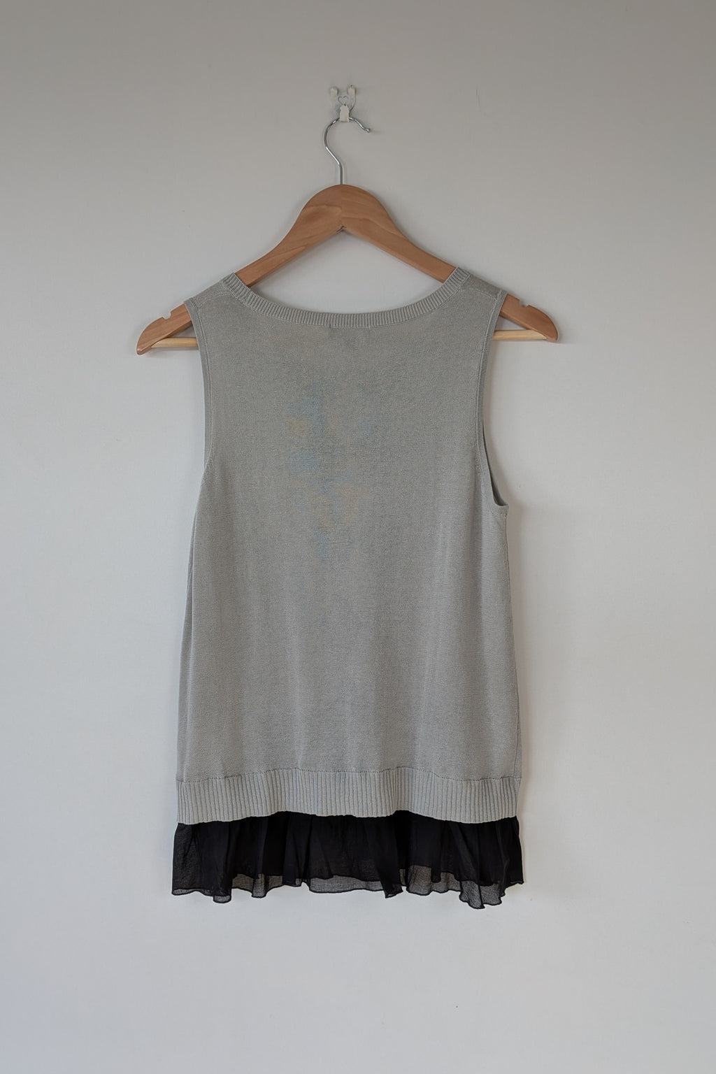 Cue Argyle Knit Sleeveless Top with Ruffle Peplum Hem Size M