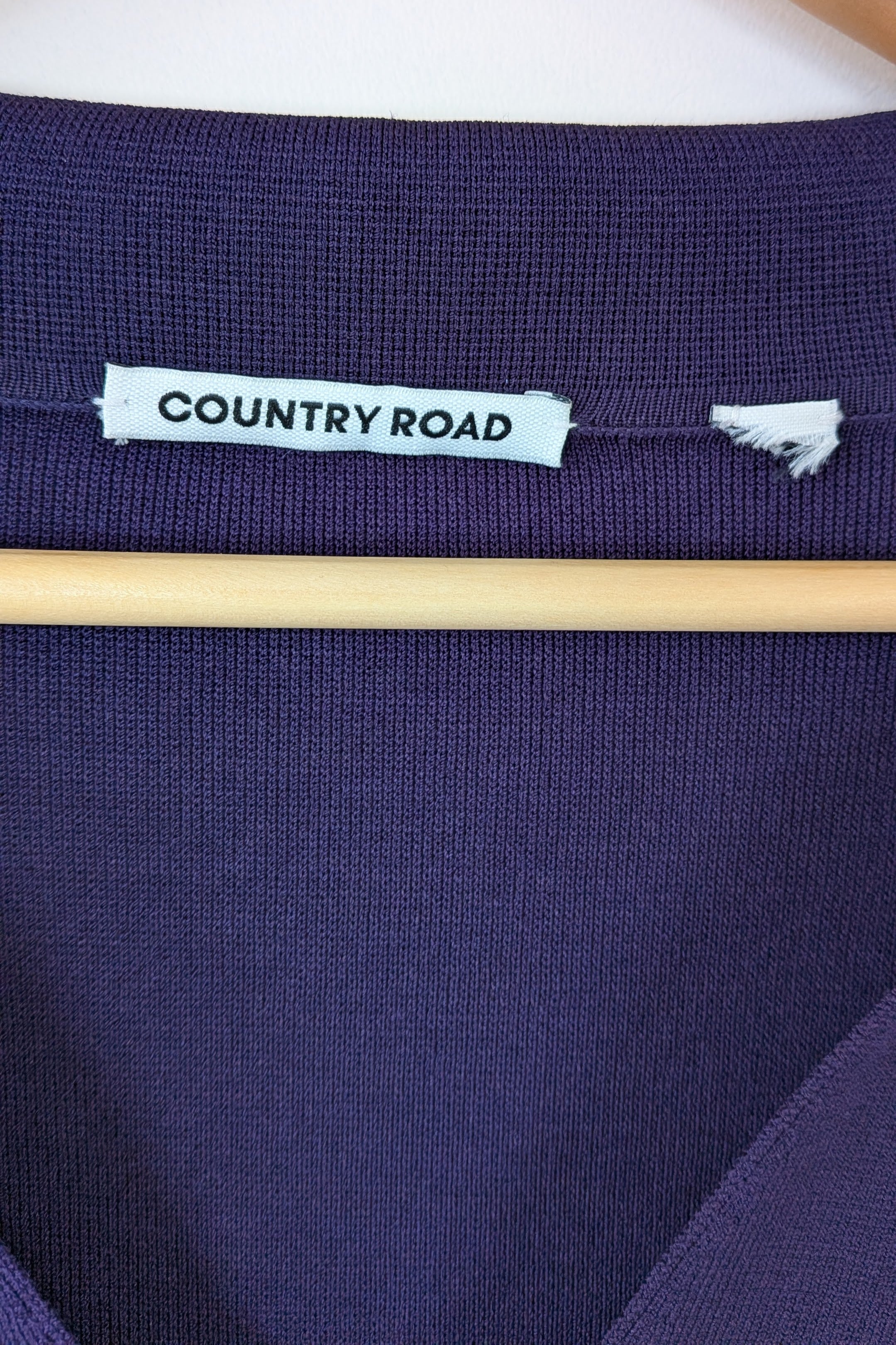 Country Road Compact Knit Polo in Eggplant Size L
