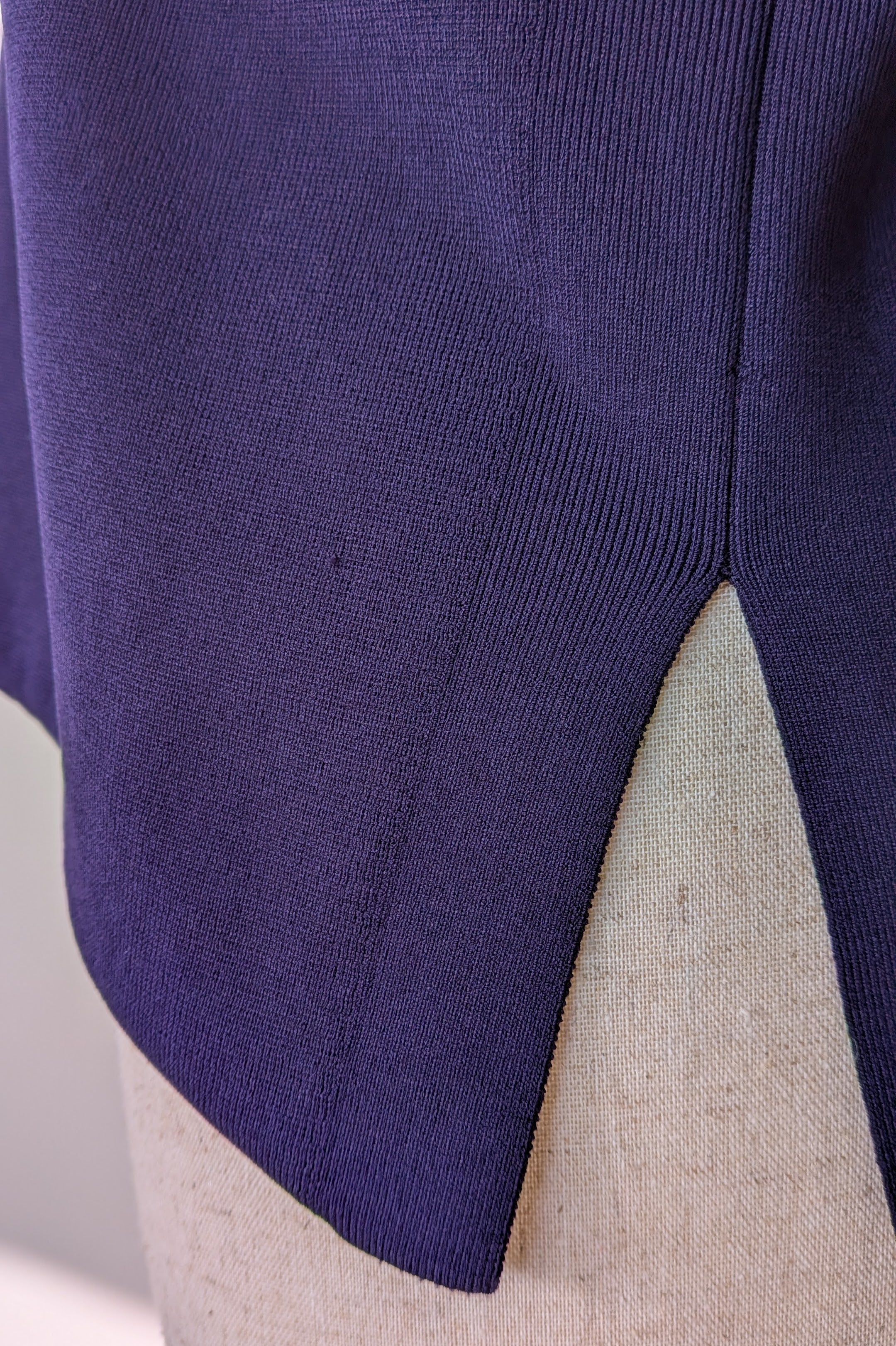 Country Road Compact Knit Polo in Eggplant Size L