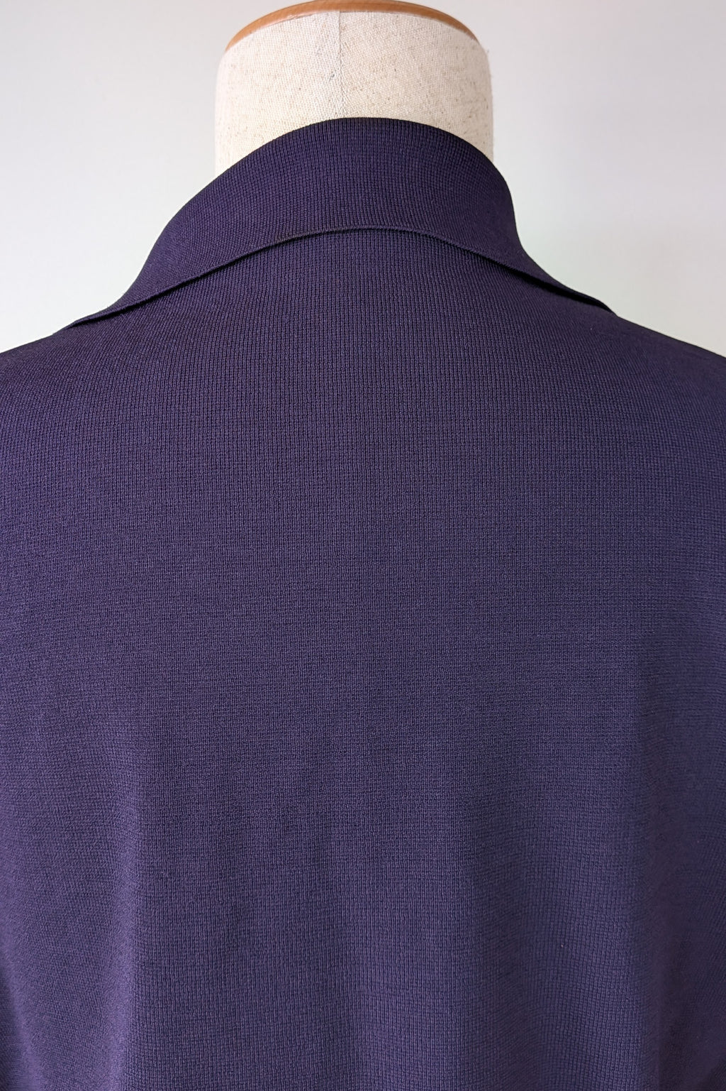 Country Road Compact Knit Polo in Eggplant Size L