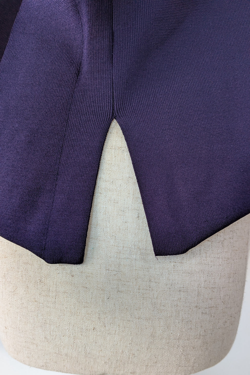 Country Road Compact Knit Polo in Eggplant Size L
