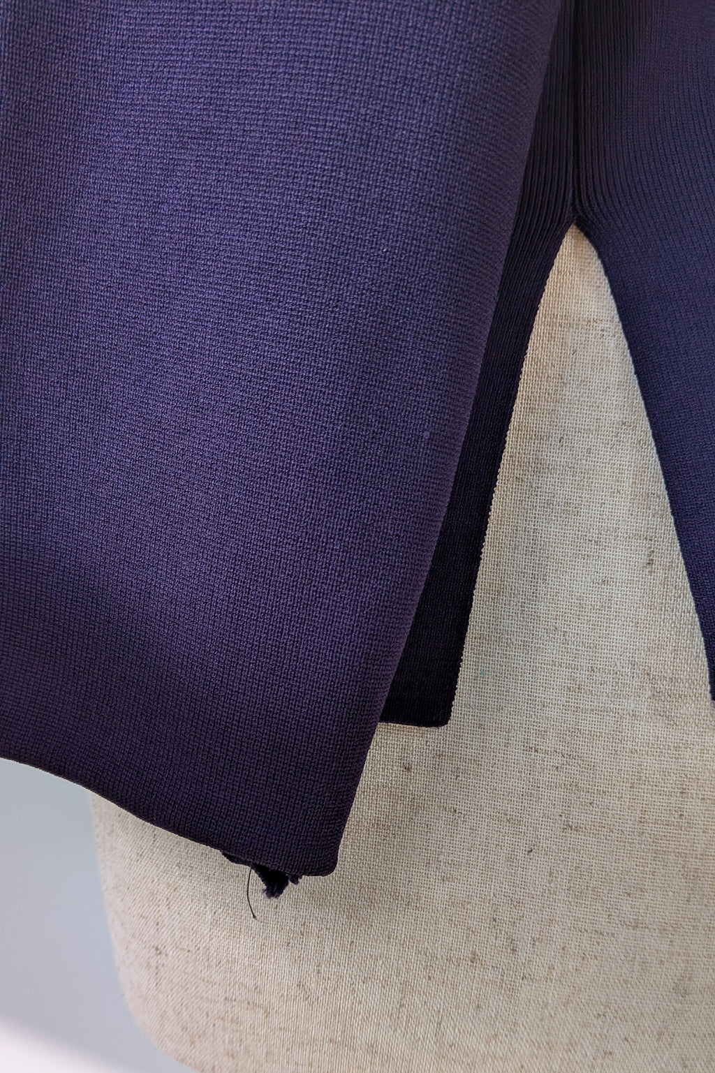 Country Road Compact Knit Polo in Eggplant Size L