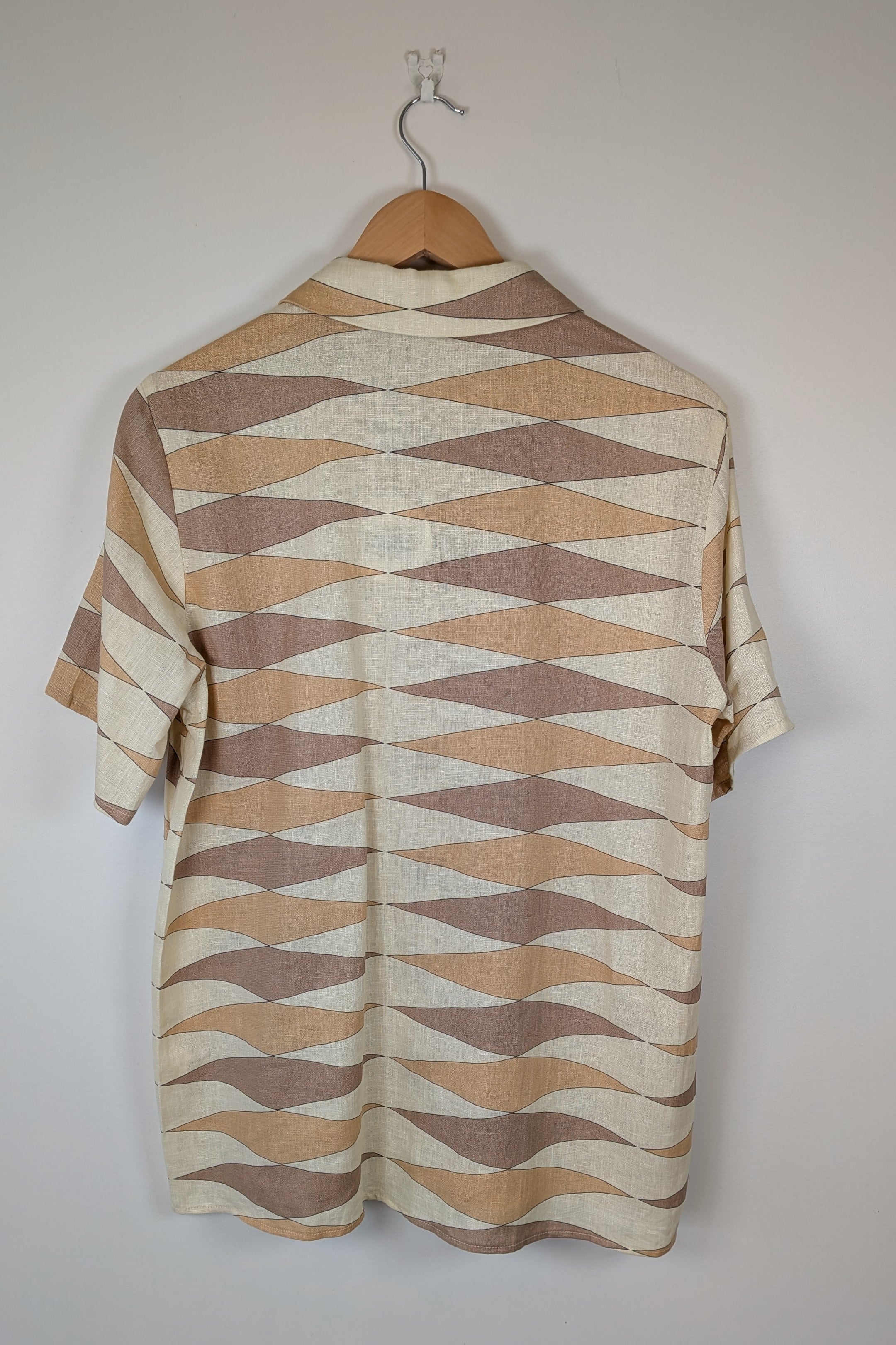 VRG GRL Heat Wave 100% Linen Button Up Shirt Size 8 Brand New With Tags