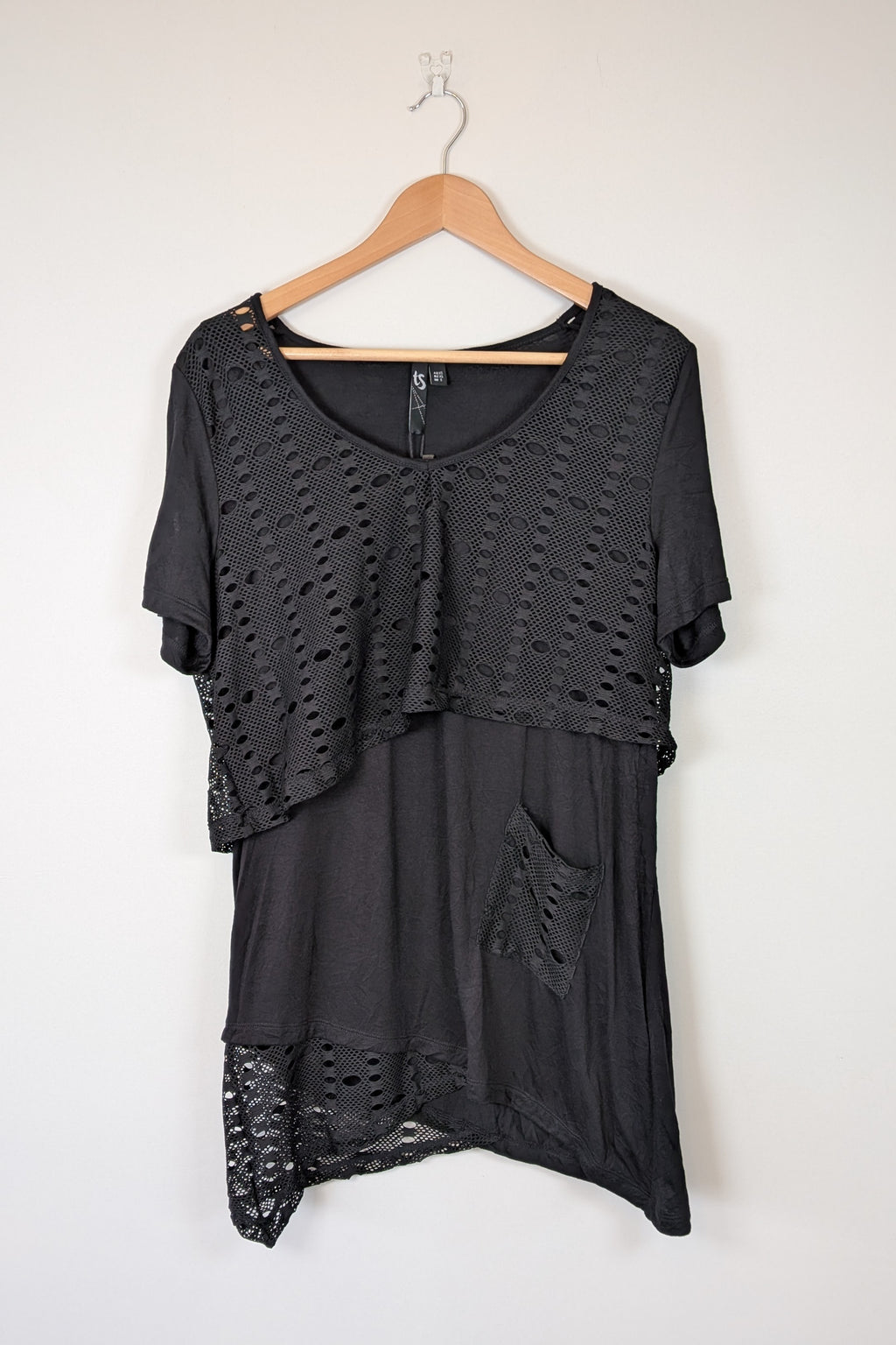 Taking Shape Black Wicker Asymmetrical Tunic Size XS BNWT RRP $109.95