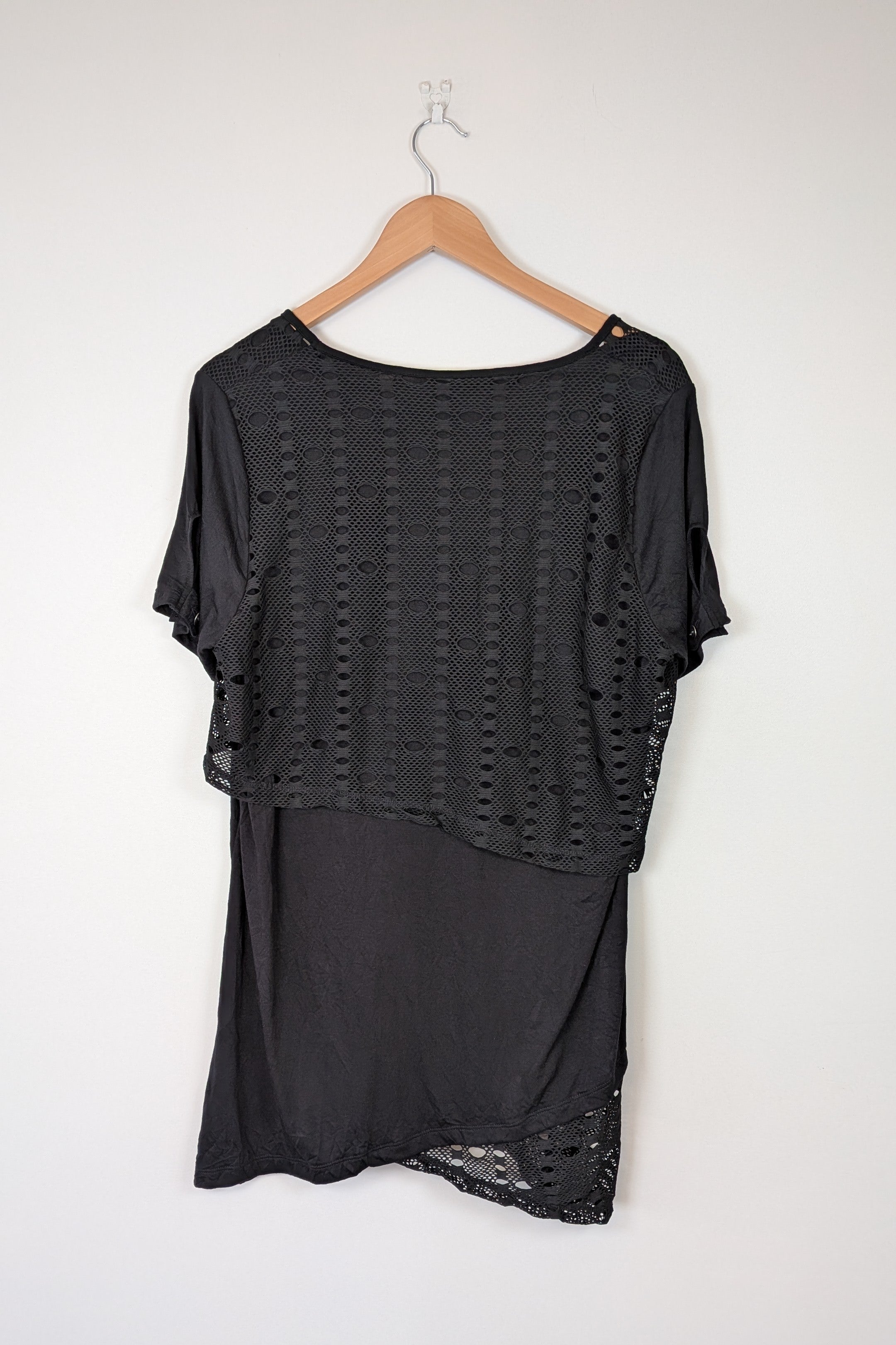Taking Shape Black Wicker Asymmetrical Tunic Size XS BNWT RRP $109.95