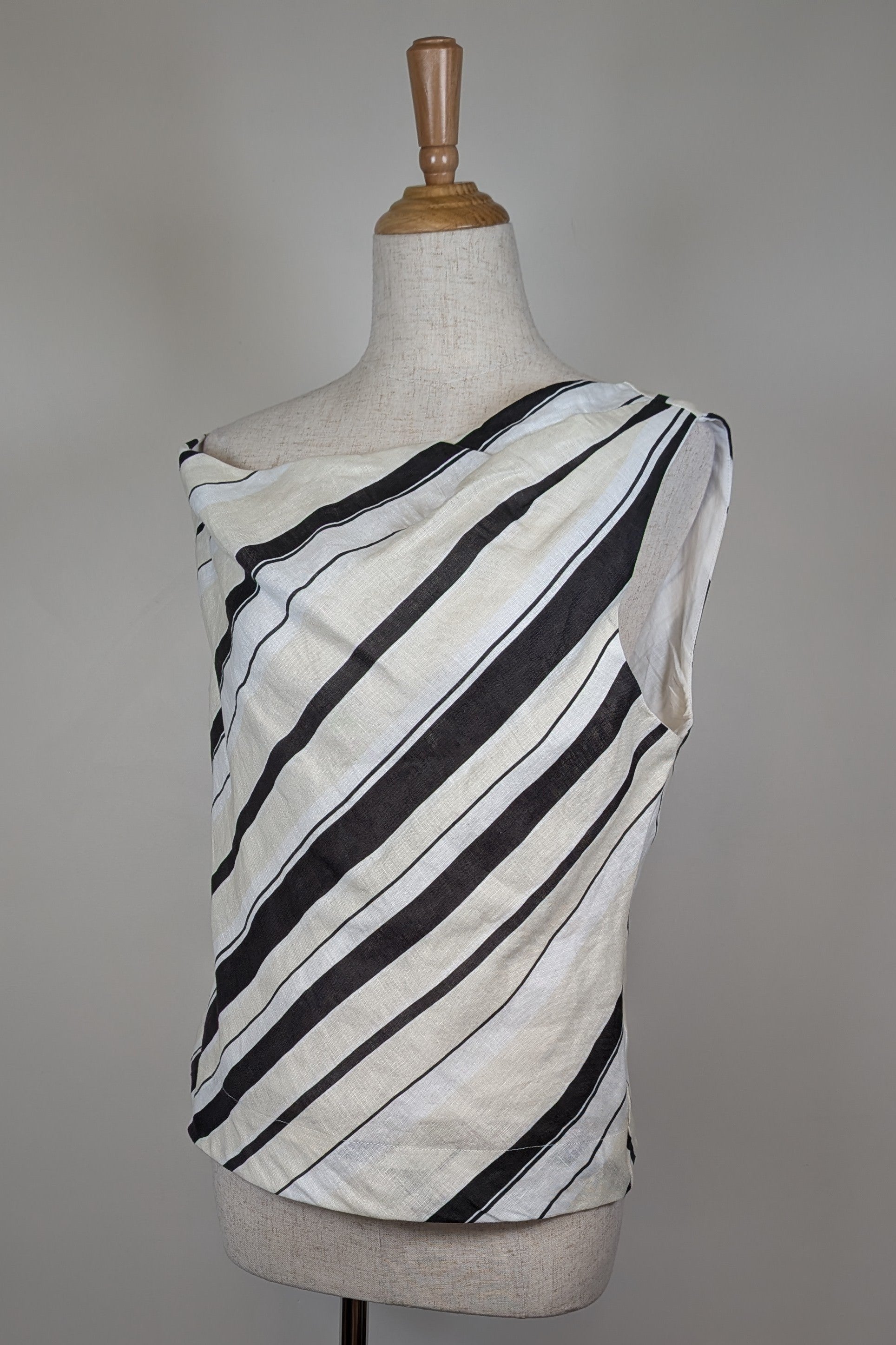AERE Zali Off Shoulder Top in Shiloh Stripe Size 12 BNWT RRP $90