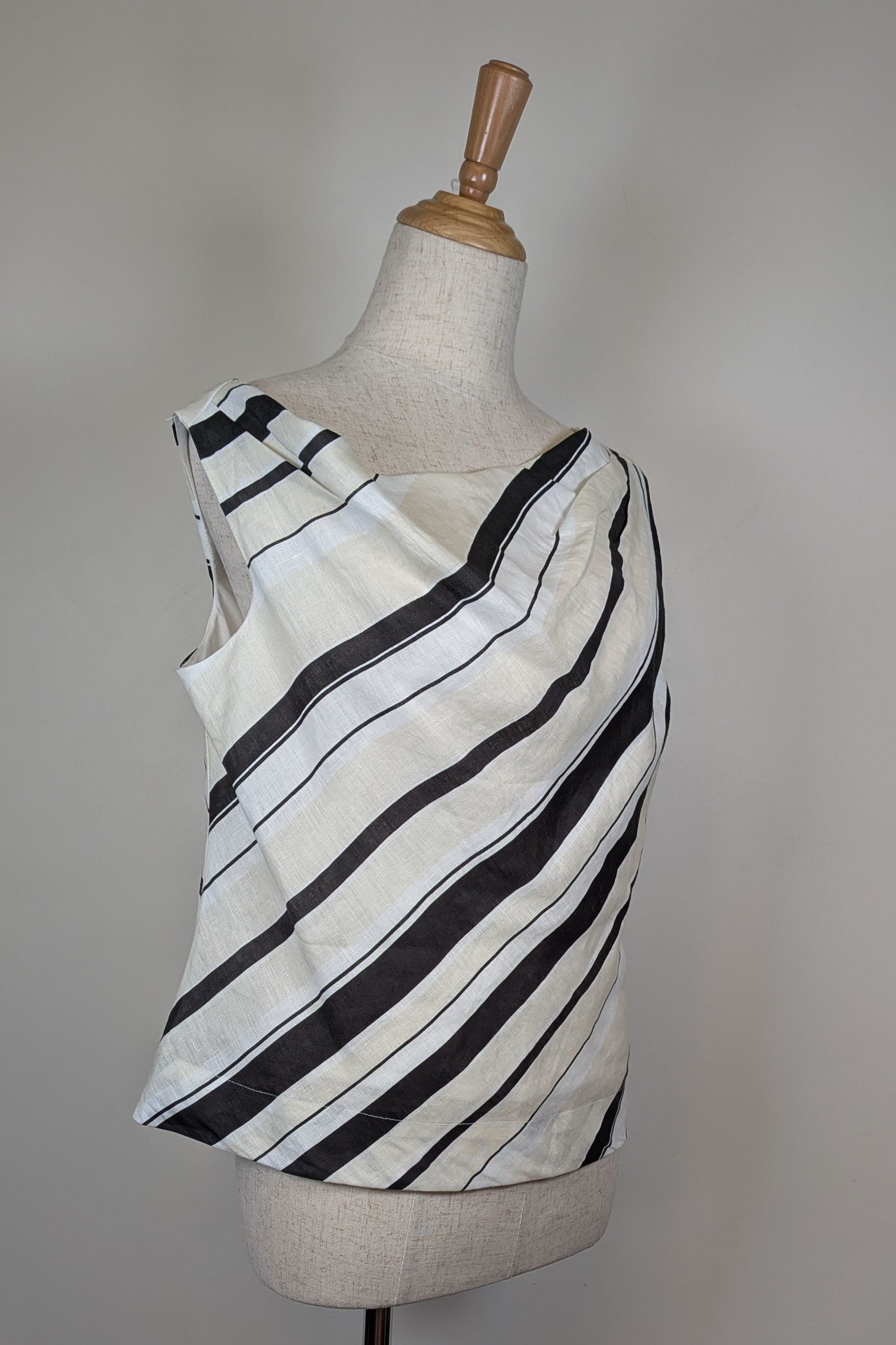 AERE Zali Off Shoulder Top in Shiloh Stripe Size 12 BNWT RRP $90