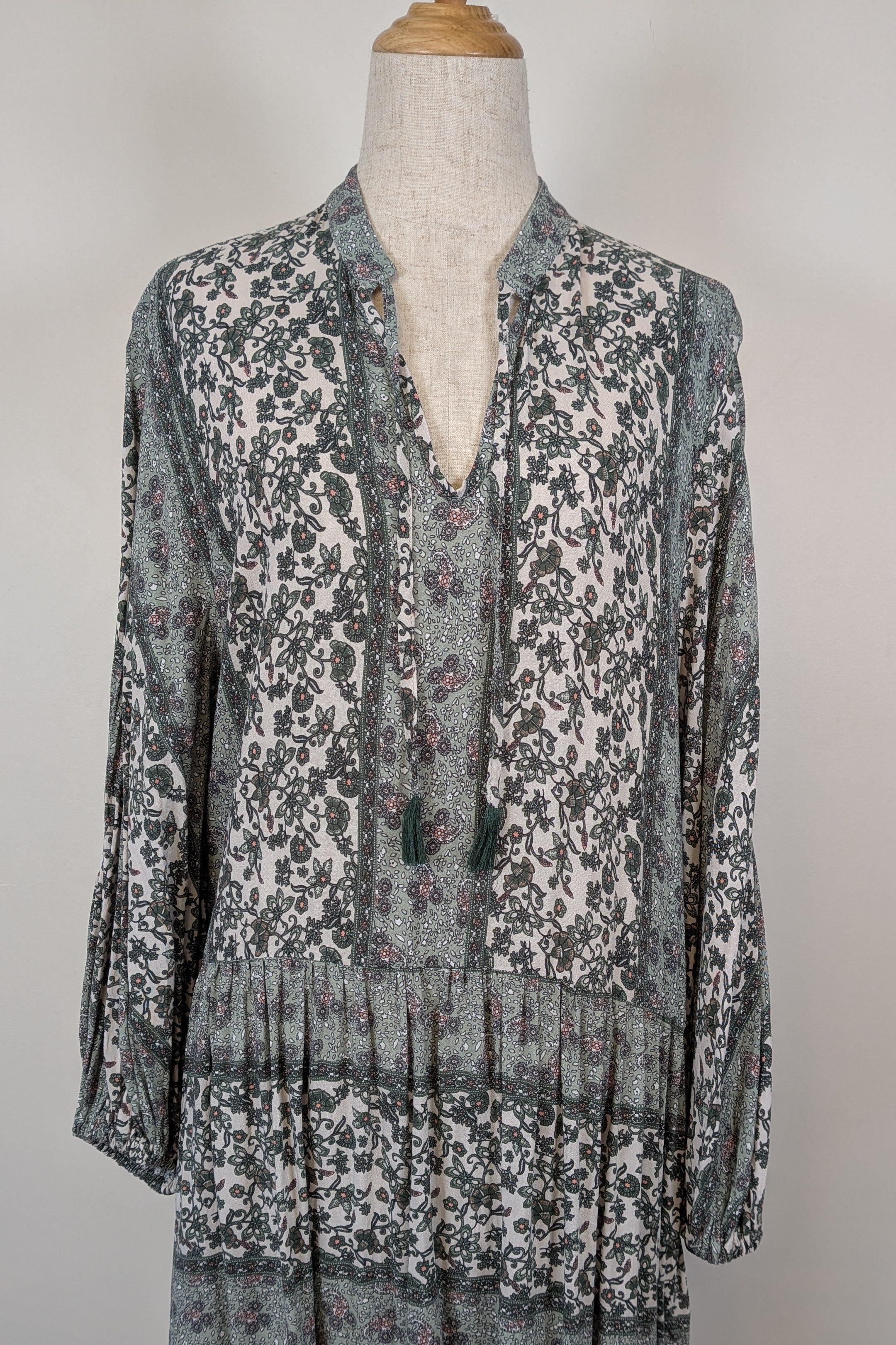 Carolina Lifestyle Label Green Shayla Maxi Dress Size L