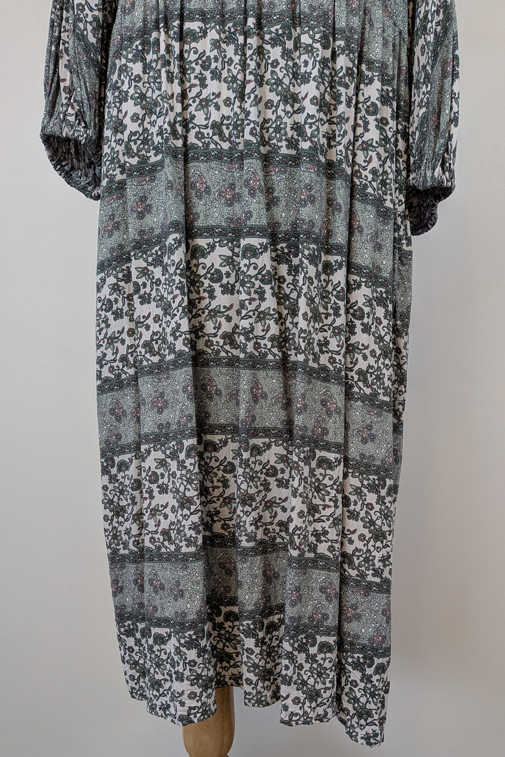 Carolina Lifestyle Label Green Shayla Maxi Dress Size L
