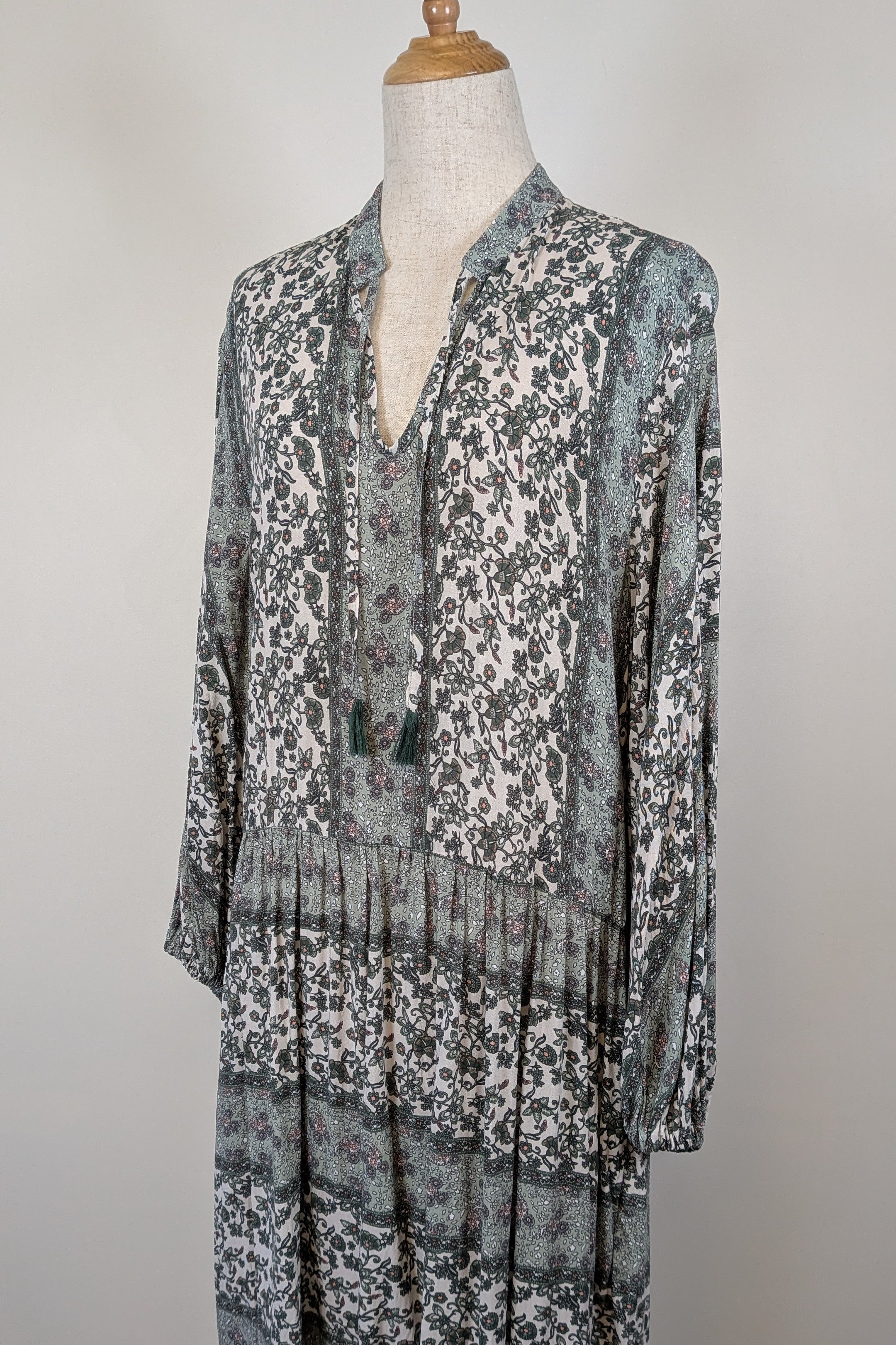 Carolina Lifestyle Label Green Shayla Maxi Dress Size L