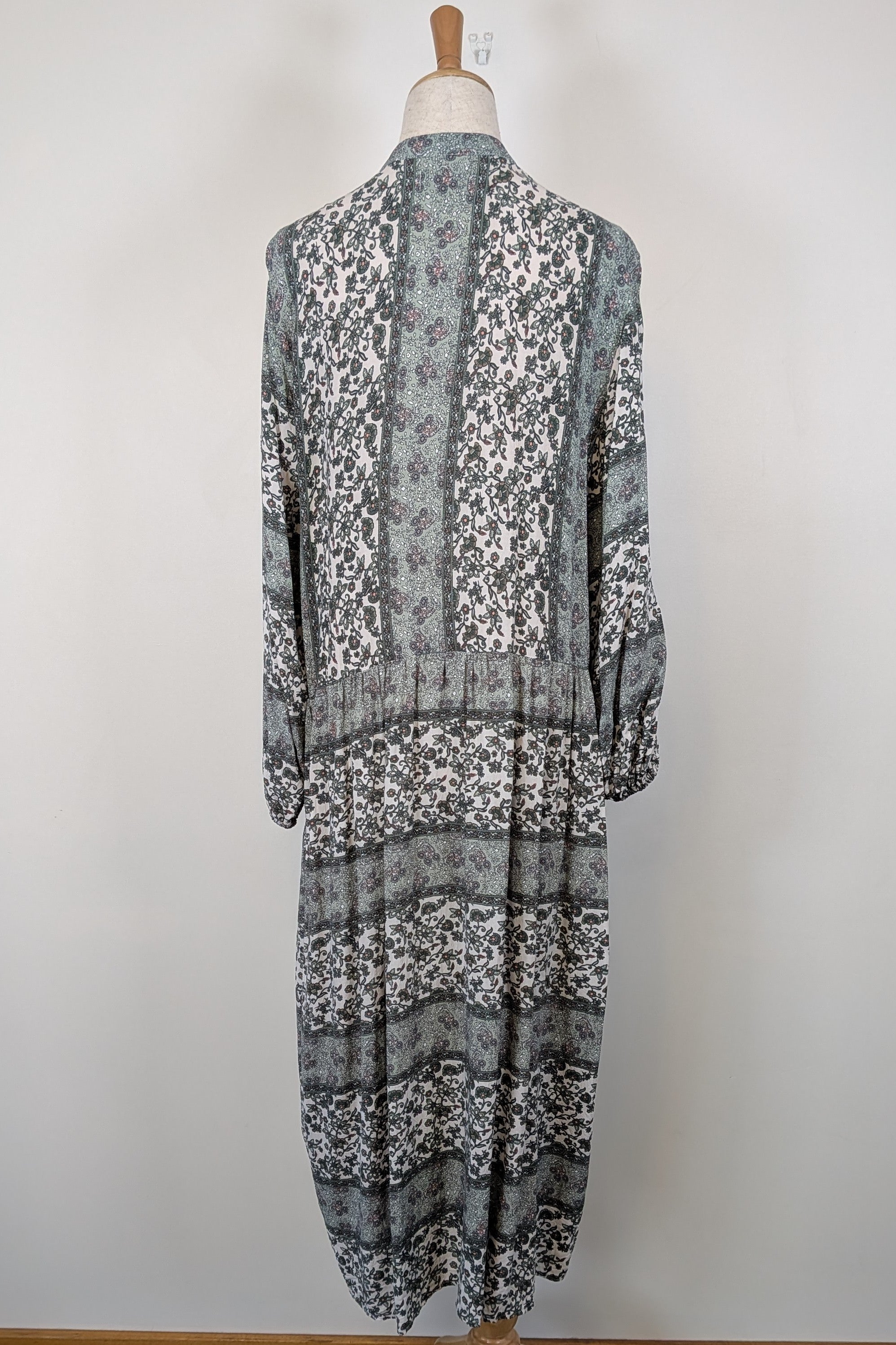 Carolina Lifestyle Label Green Shayla Maxi Dress Size L