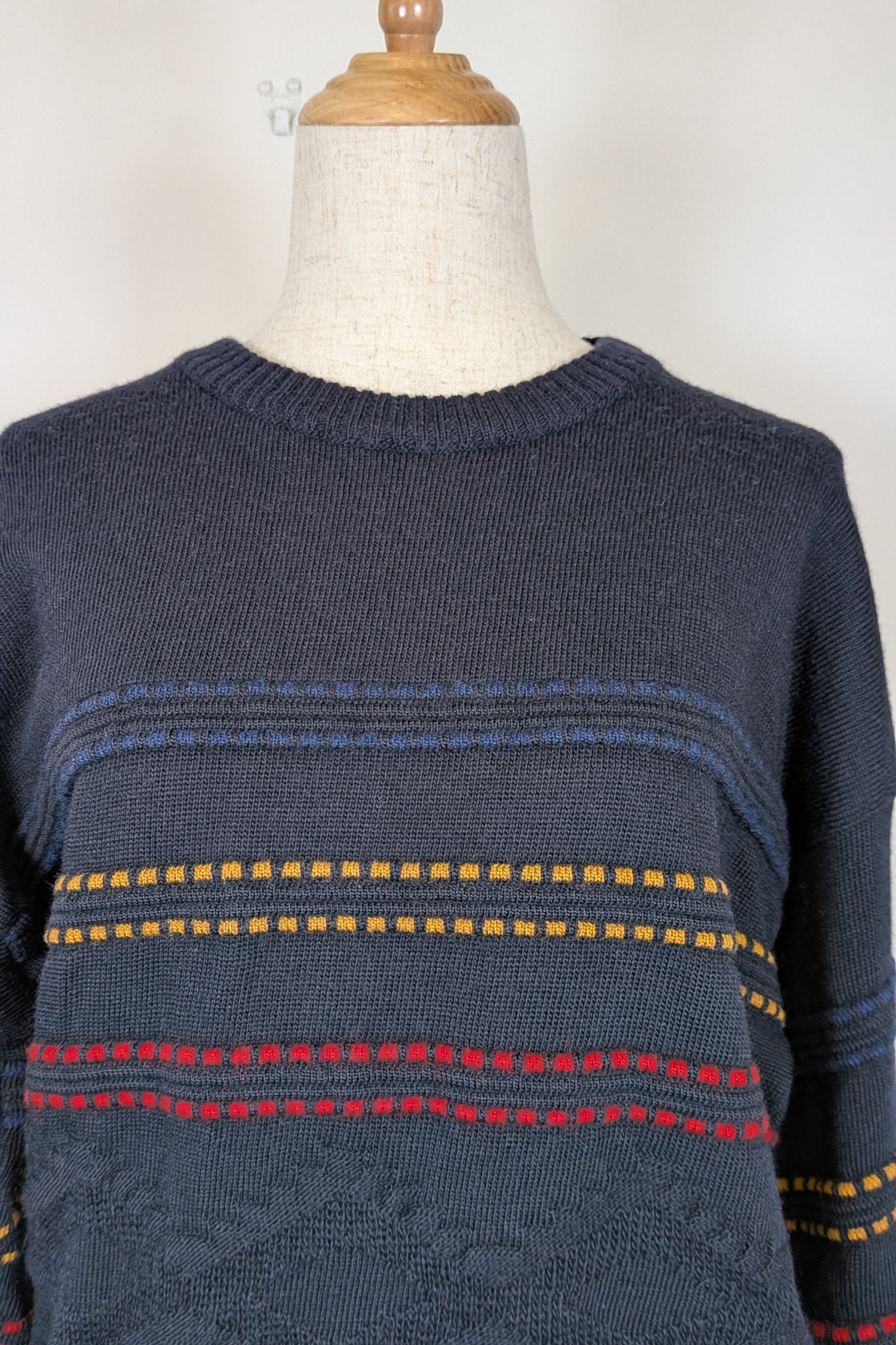 Vintage 90s Sovrano Australia 3D Cable Knit Pure New Wool Jumper Size L